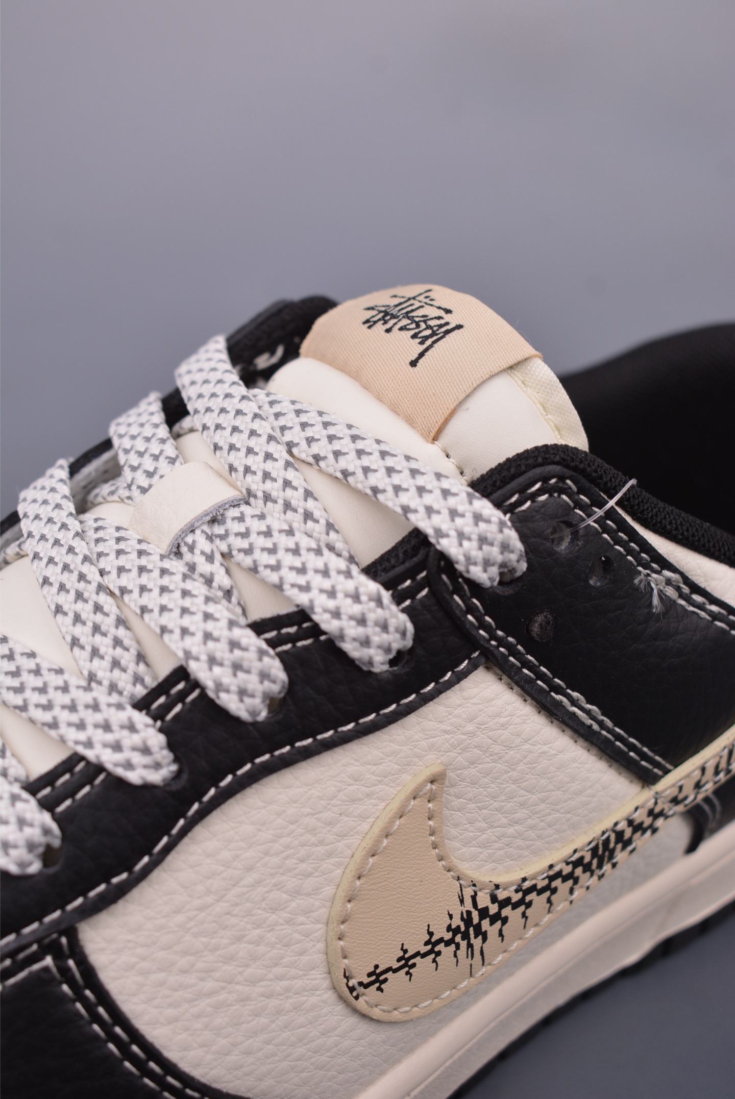 Nike SB Dunk Low 斯图西联名 ZH2598-271