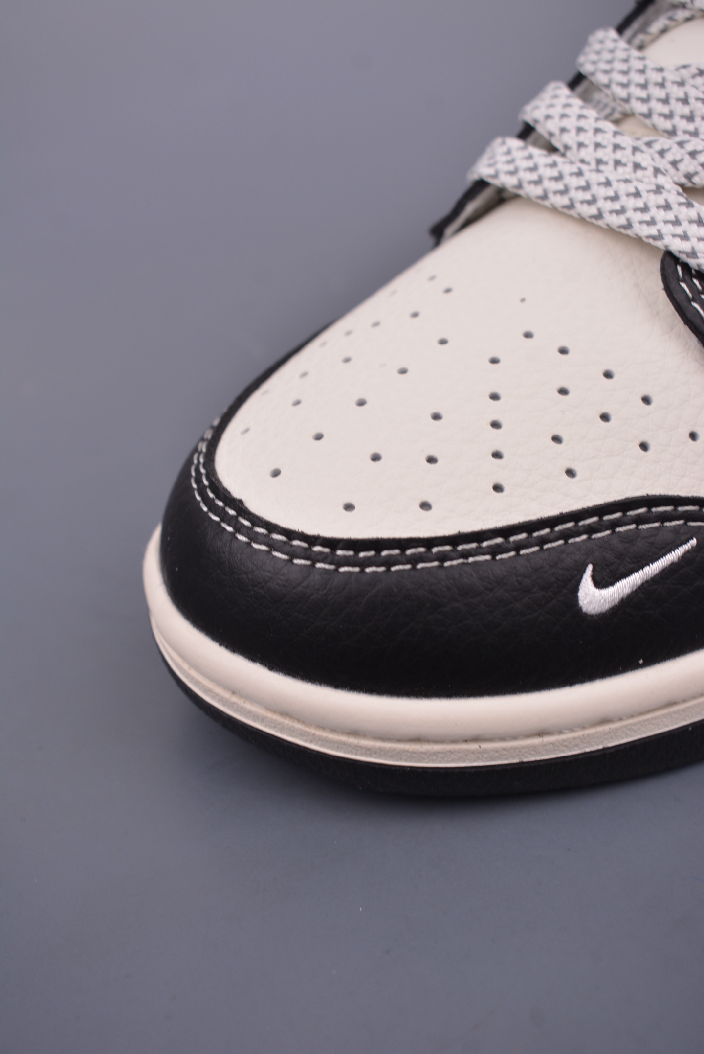 Nike SB Dunk Low 斯图西联名 ZH2598-271