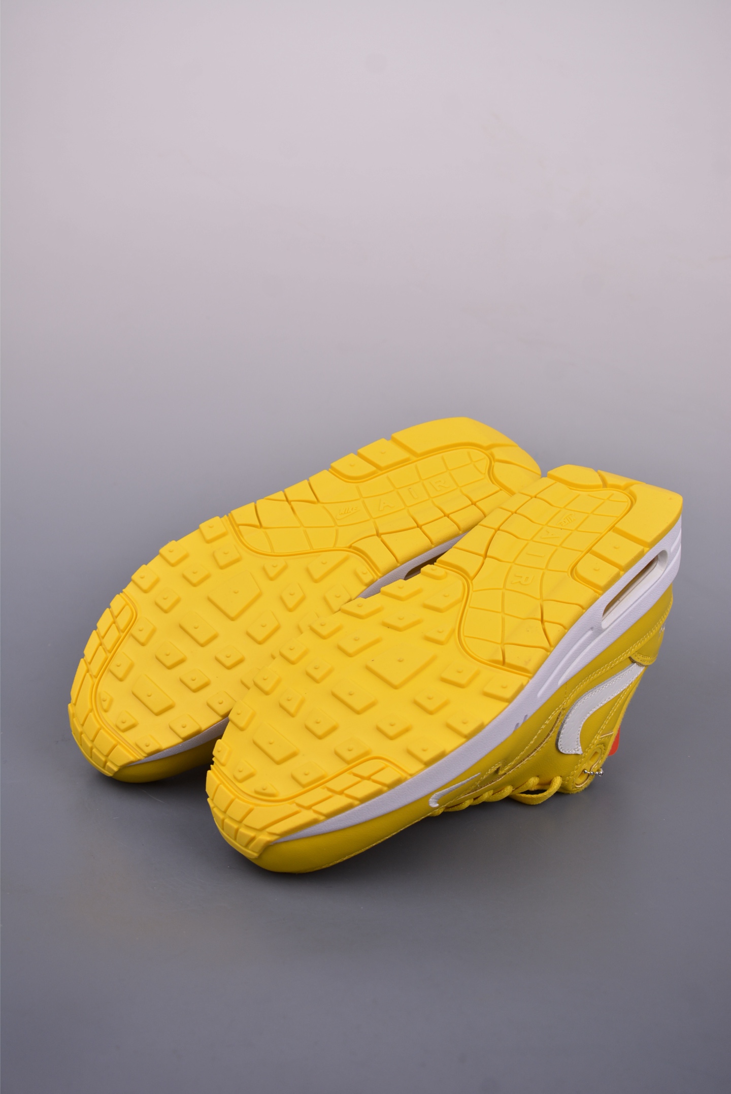 Nike Air Max 1 复刻拼接 纯原版本 复古休闲跑步鞋 IF8813-700