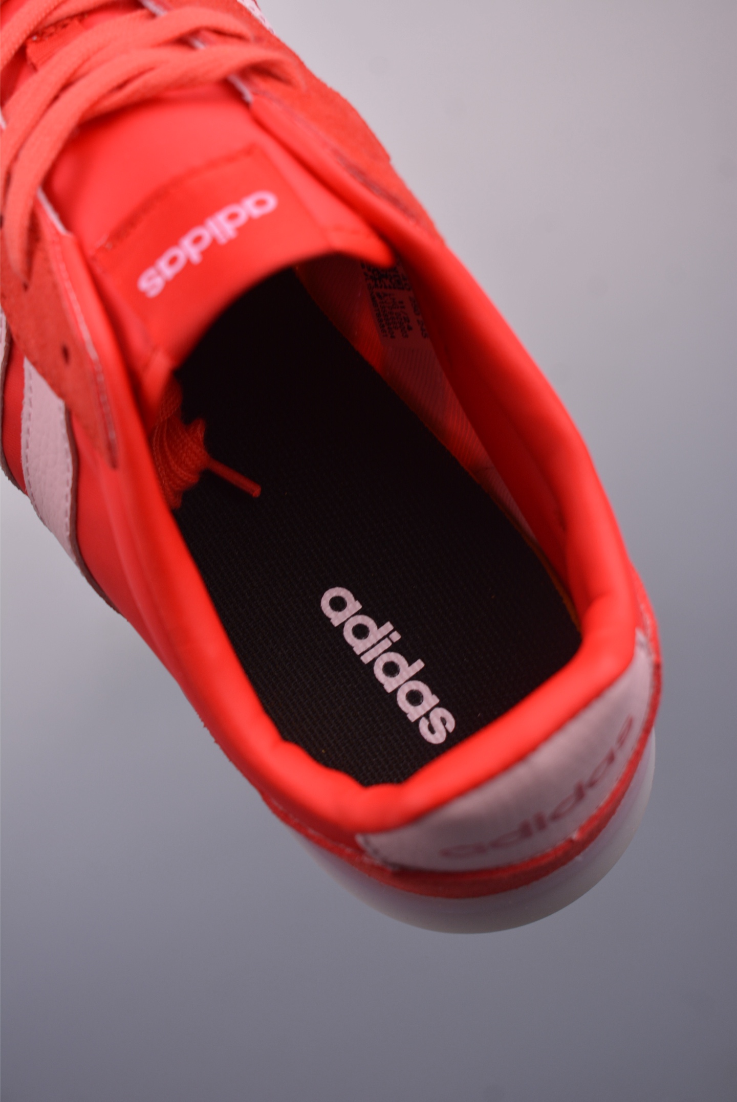 180 Adidas Barreda Decode 阿迪舒适减震低帮休闲板鞋 JP9669