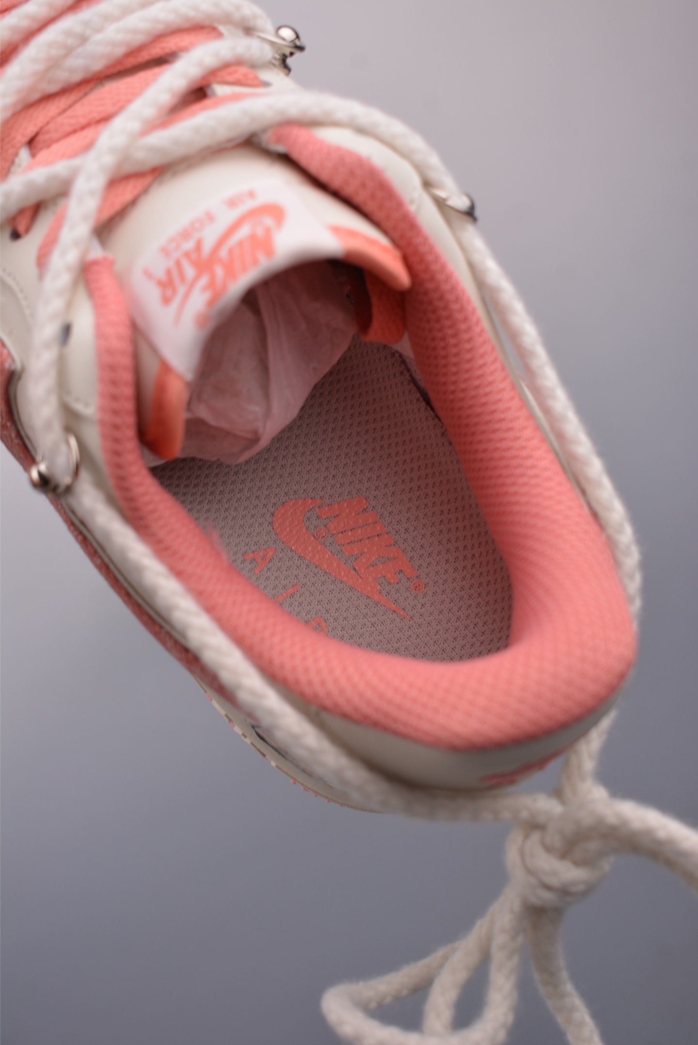 260 Nike Air Force 1 Low 粉红倒奶 LV0506-880