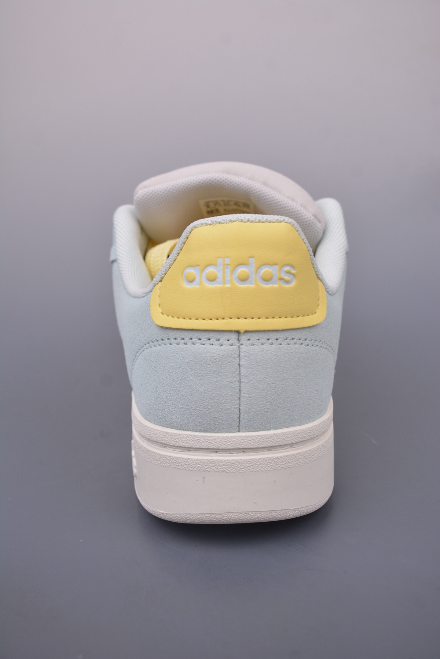 140 adidas GRAND COURT ALPHA 三叶草休闲复古运动板鞋 IH3852