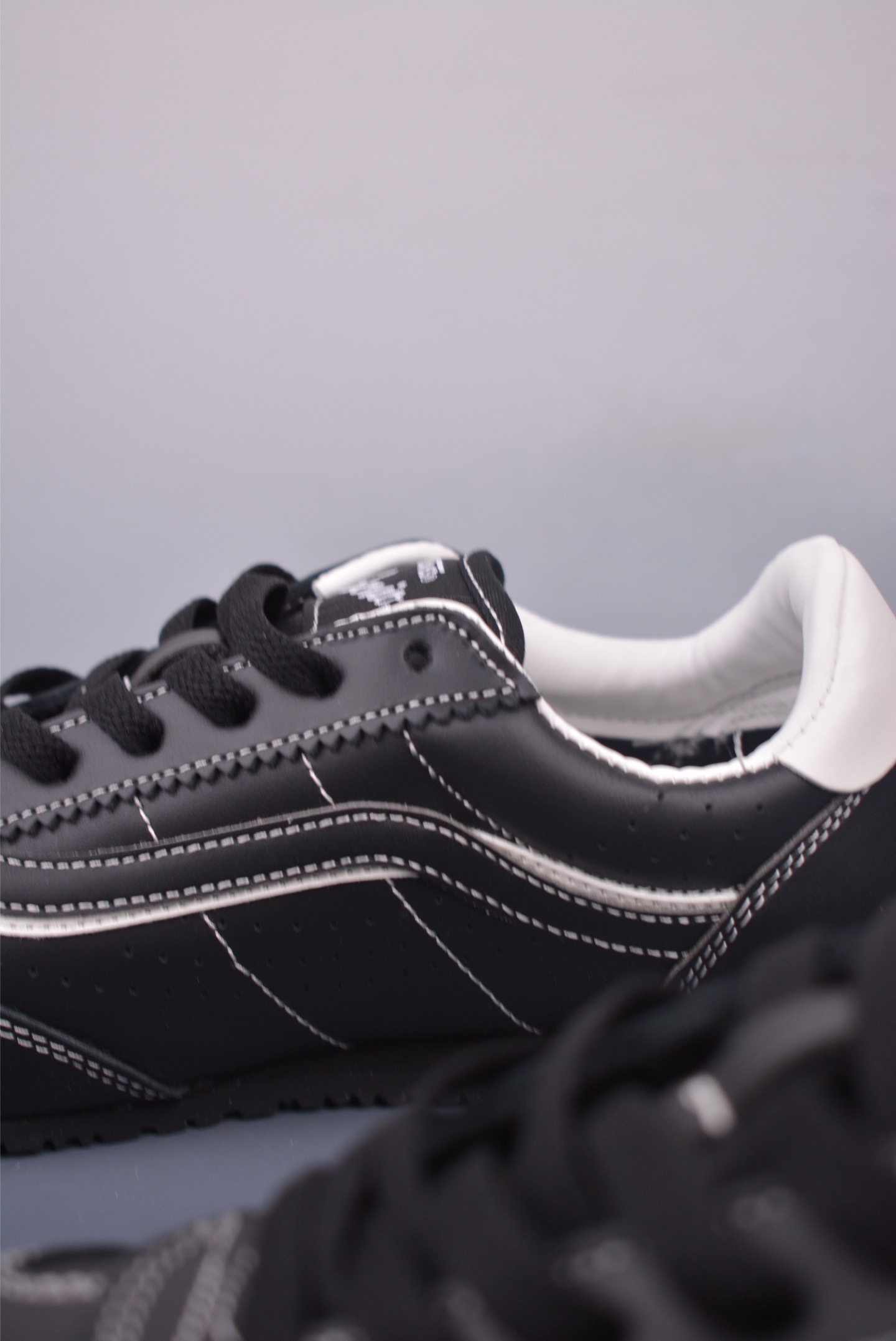 150 Vans Super LowPro 全皮黑色 范斯新款 复古薄底德训鞋系列 VN000D8TBKA