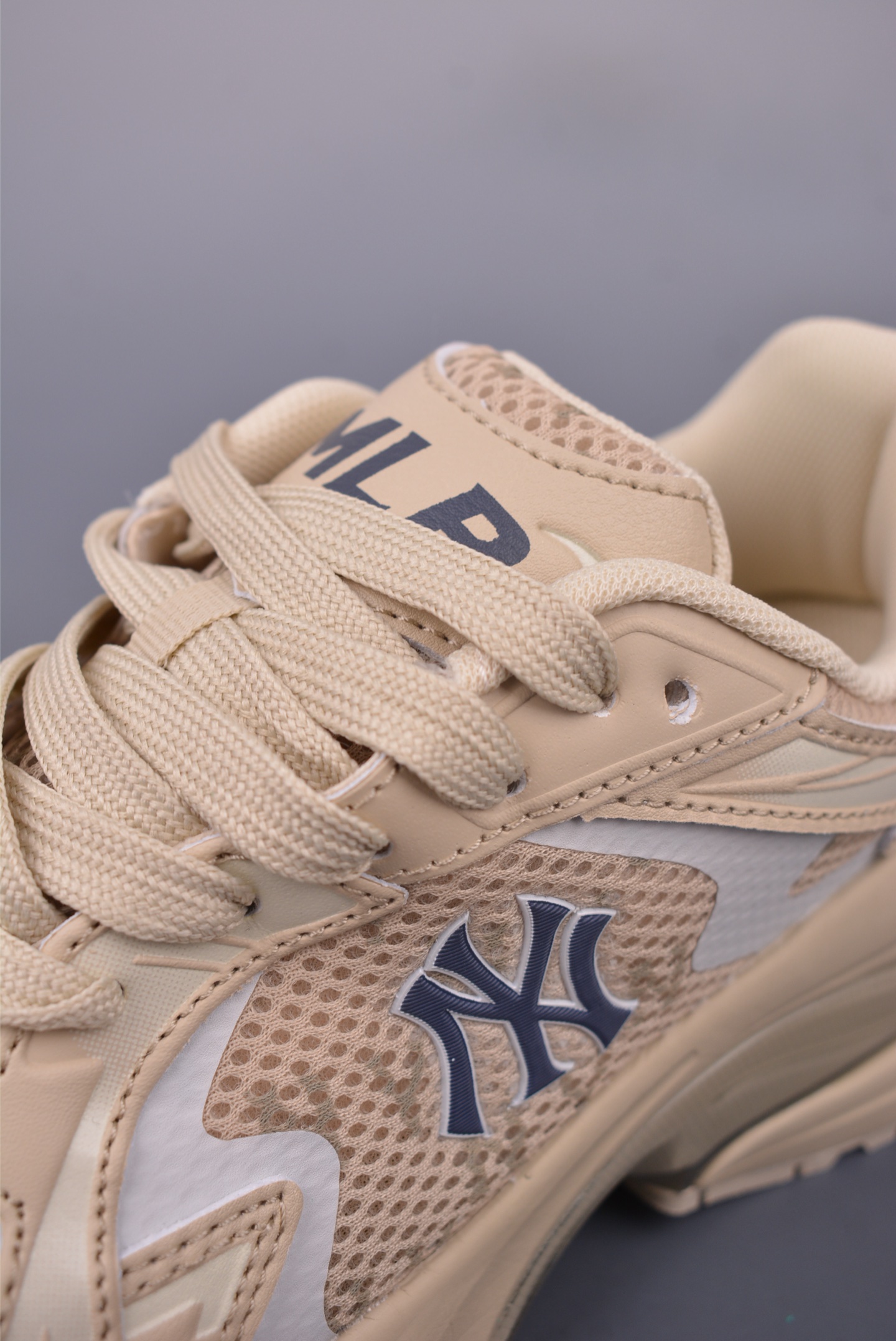 200 MLB New York Yankees Curve Runner 张凌赫同款 低帮流浪鞋 3ARNSPL5N