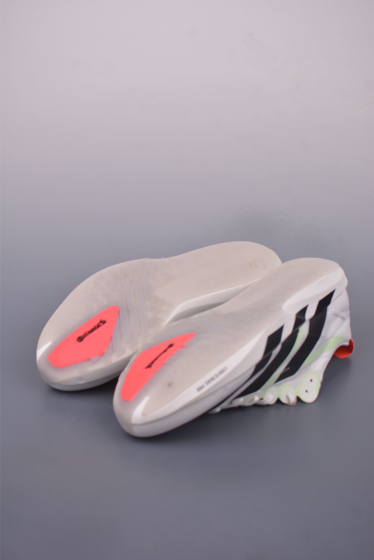 190 Adidas Adizero Adios 9 M系列 低帮轻便透气竞速休闲运动慢跑鞋 IF9419