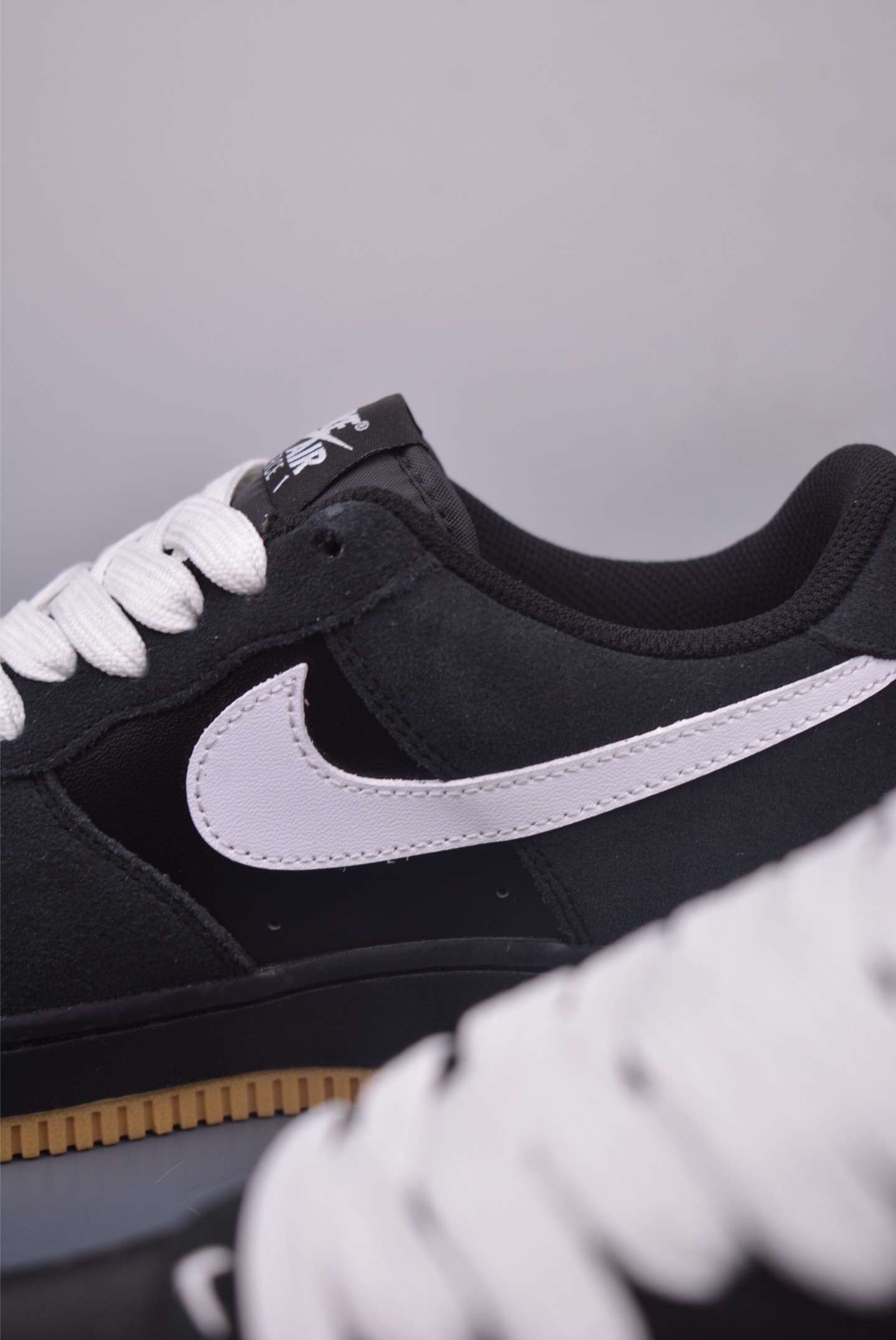 200 Nike Air Force 1 Low 黑白生胶 IB6388-001
