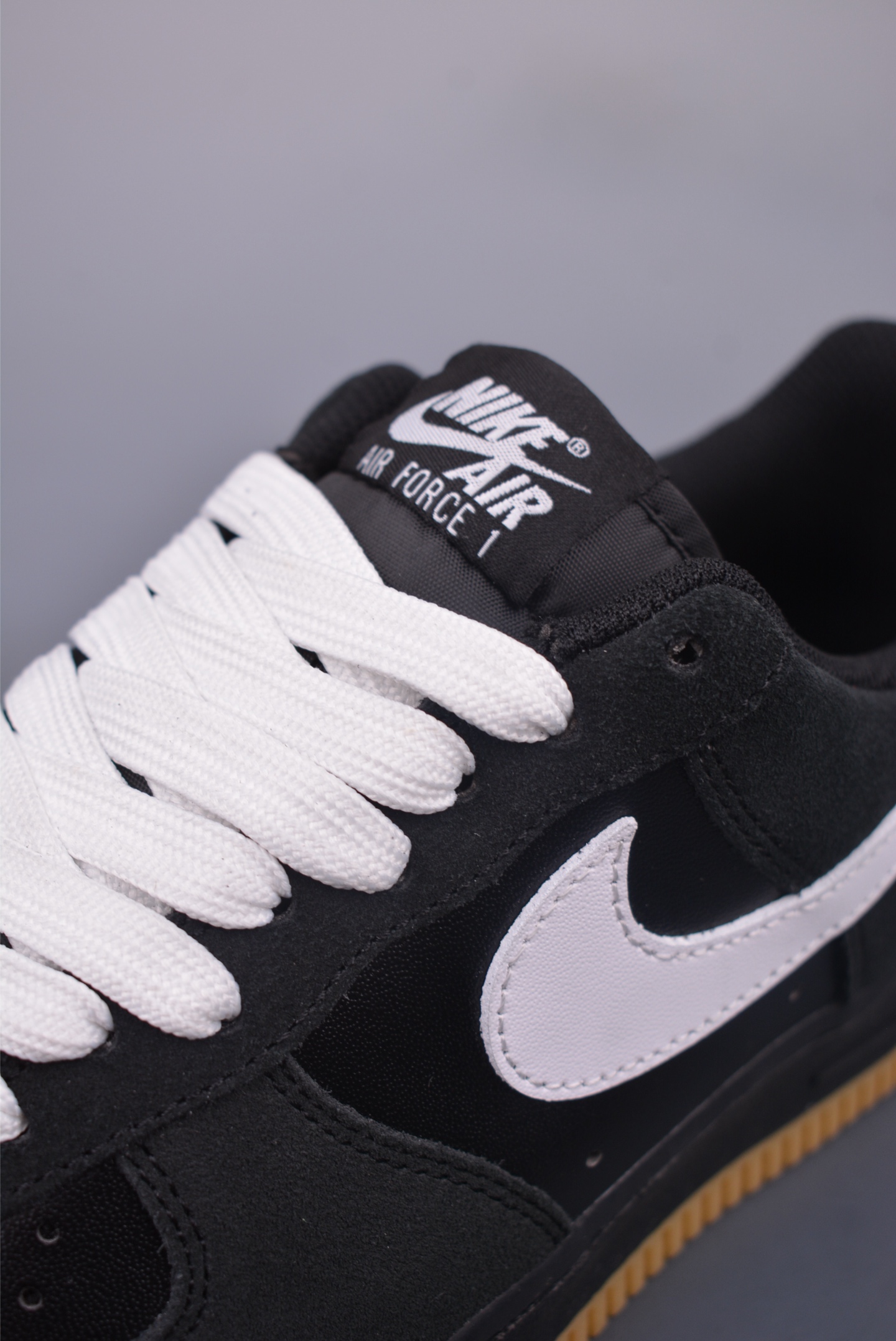 200 Nike Air Force 1 Low 黑白生胶 IB6388-001