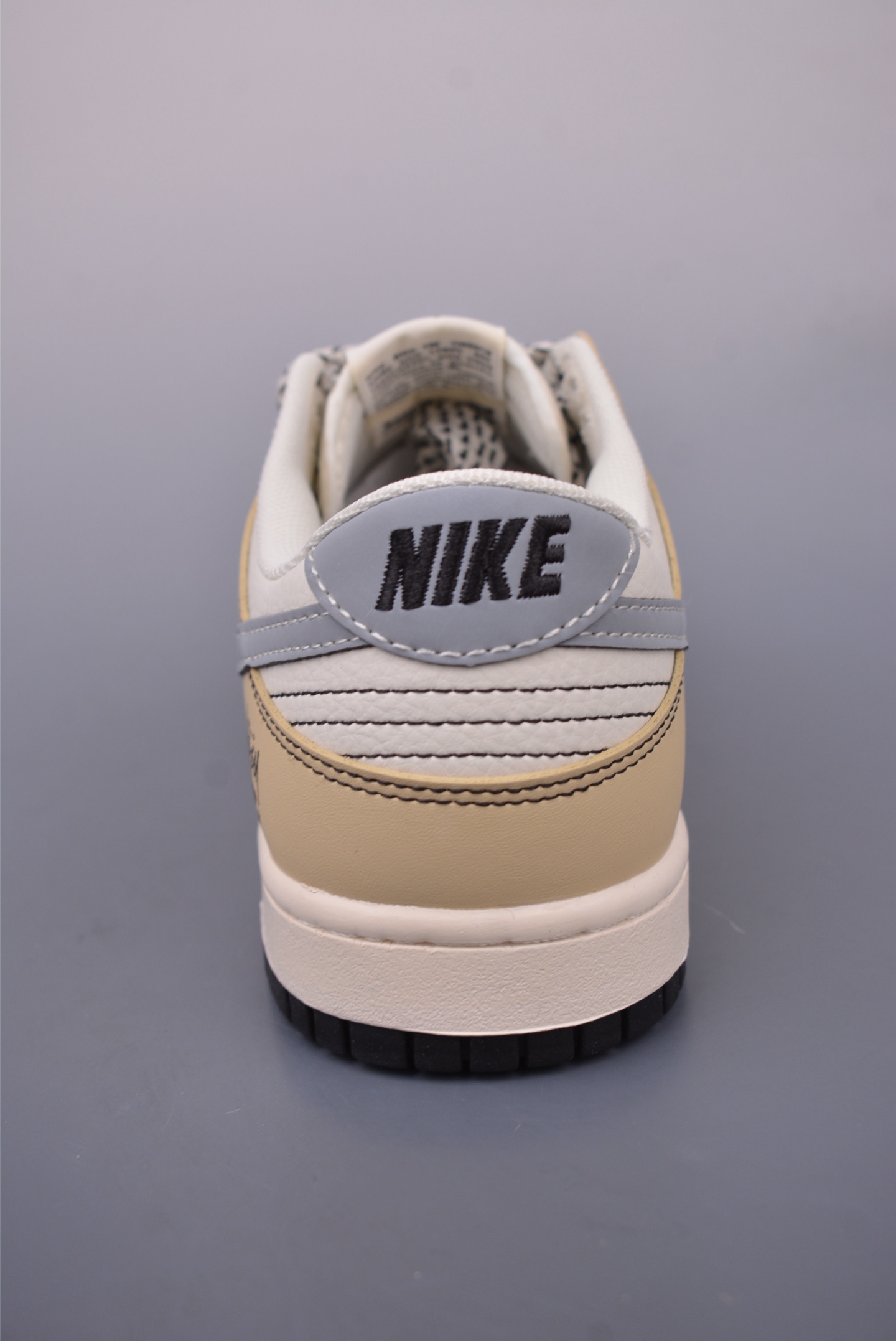 260 Nike SB Dunk Low 斯图西联名 BZ2501-103