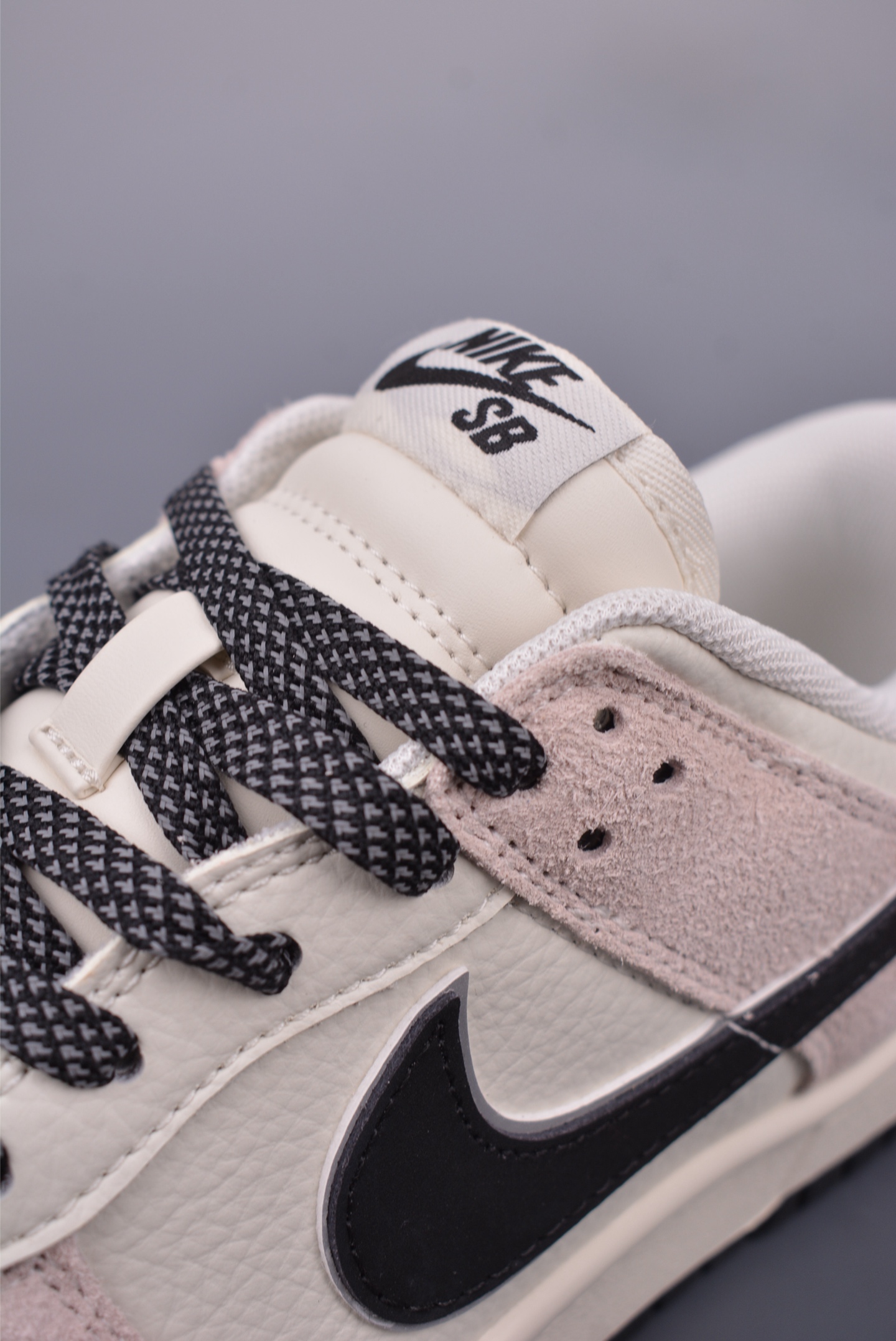 260 Nike SB Dunk Low 斯图西联名 FX1588-304