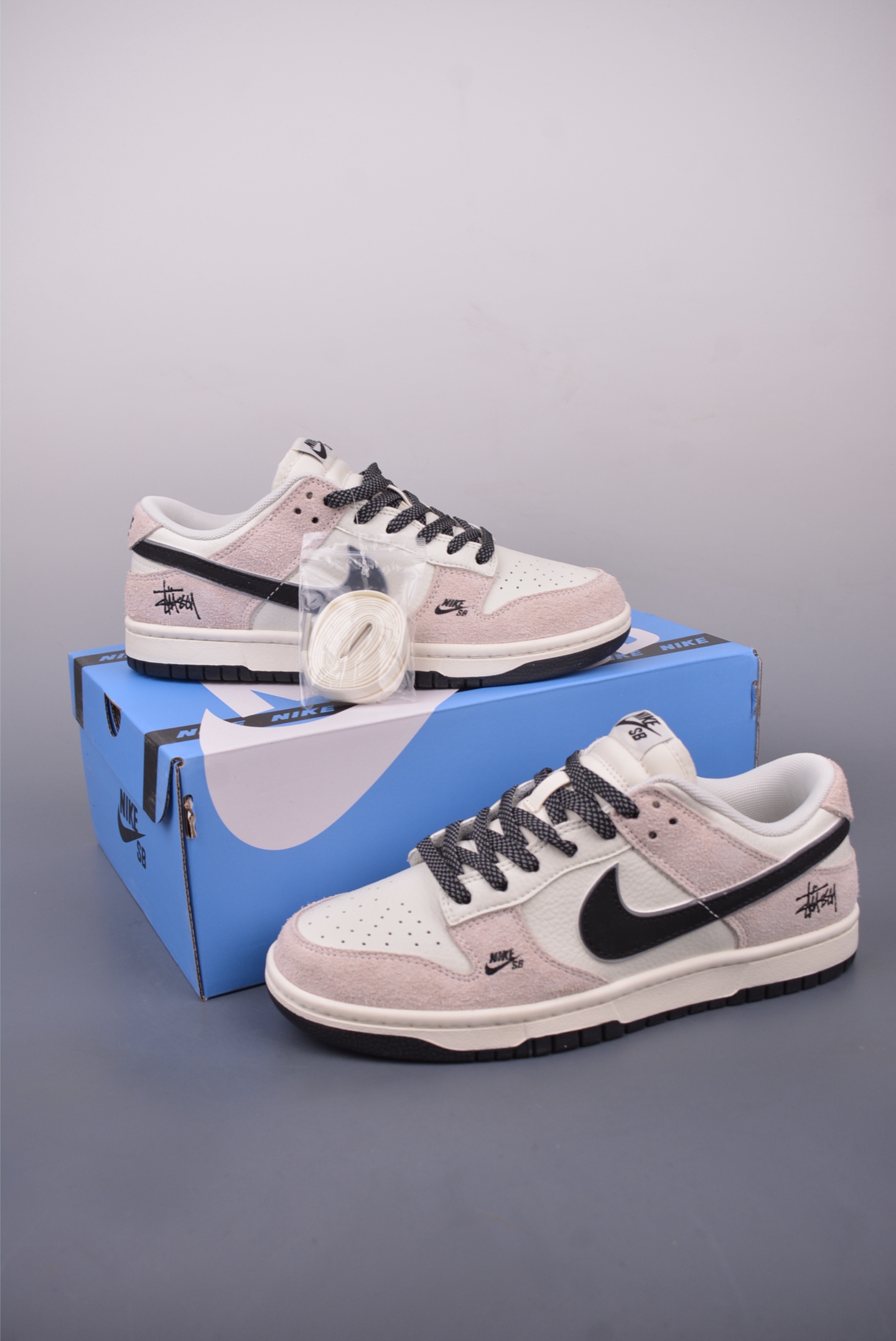 260 Nike SB Dunk Low 斯图西联名 FX1588-304