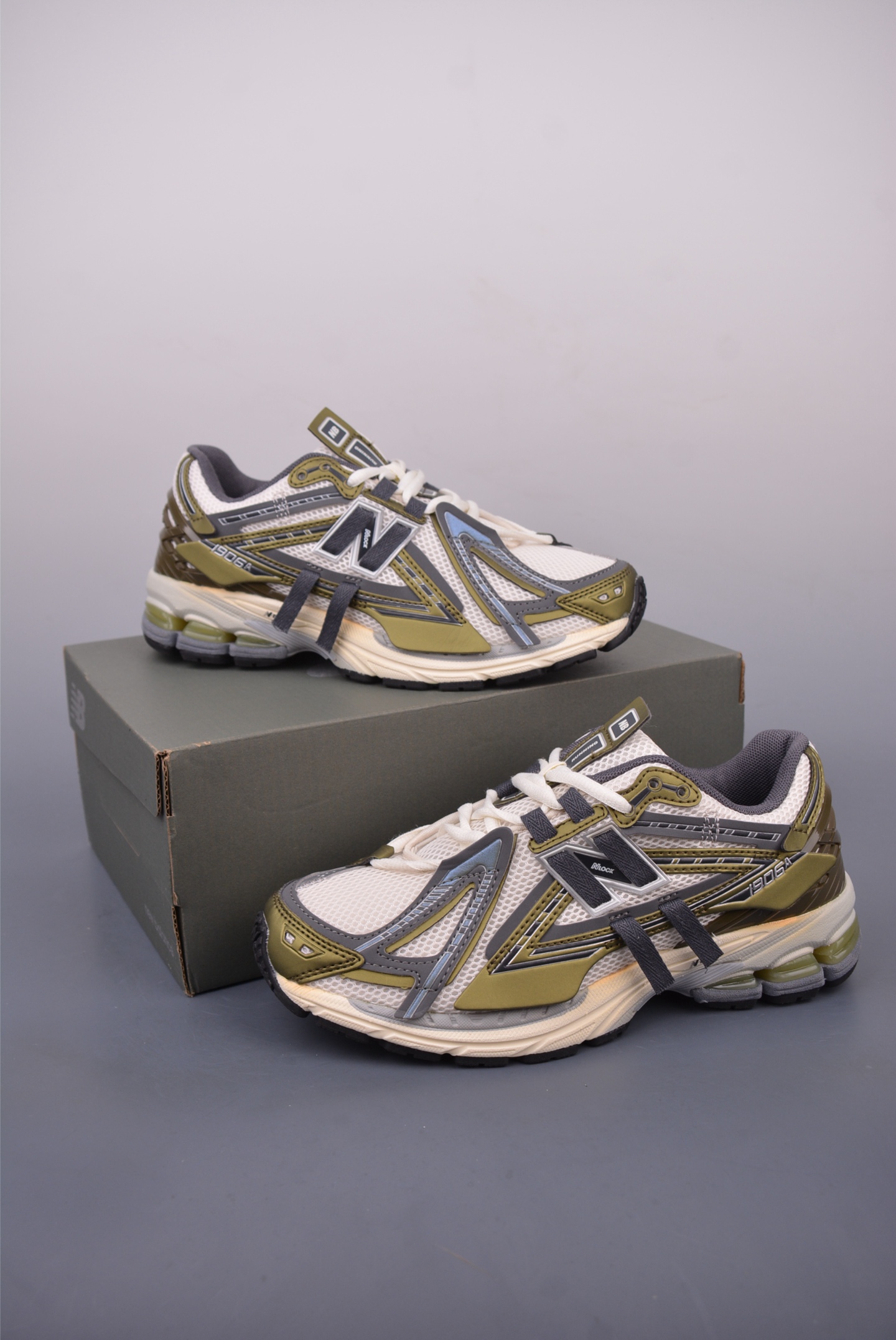 200 New Balance M1906系列 复古单品宝藏老爹鞋款 U1906ANC