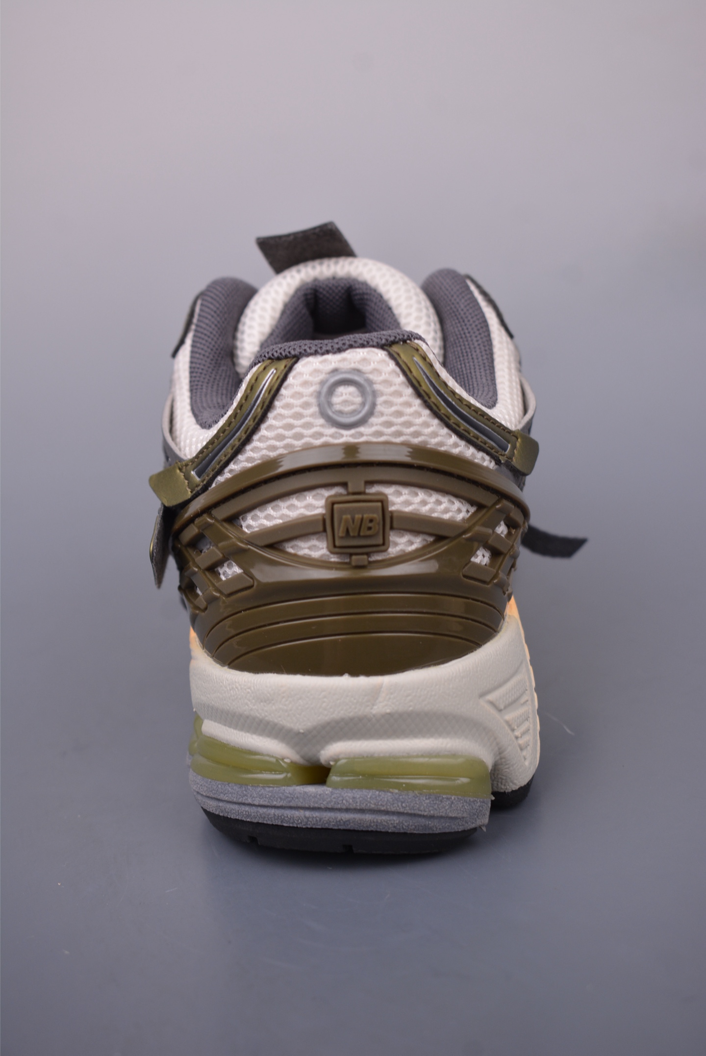 200 New Balance M1906系列 复古单品宝藏老爹鞋款 U1906ANC
