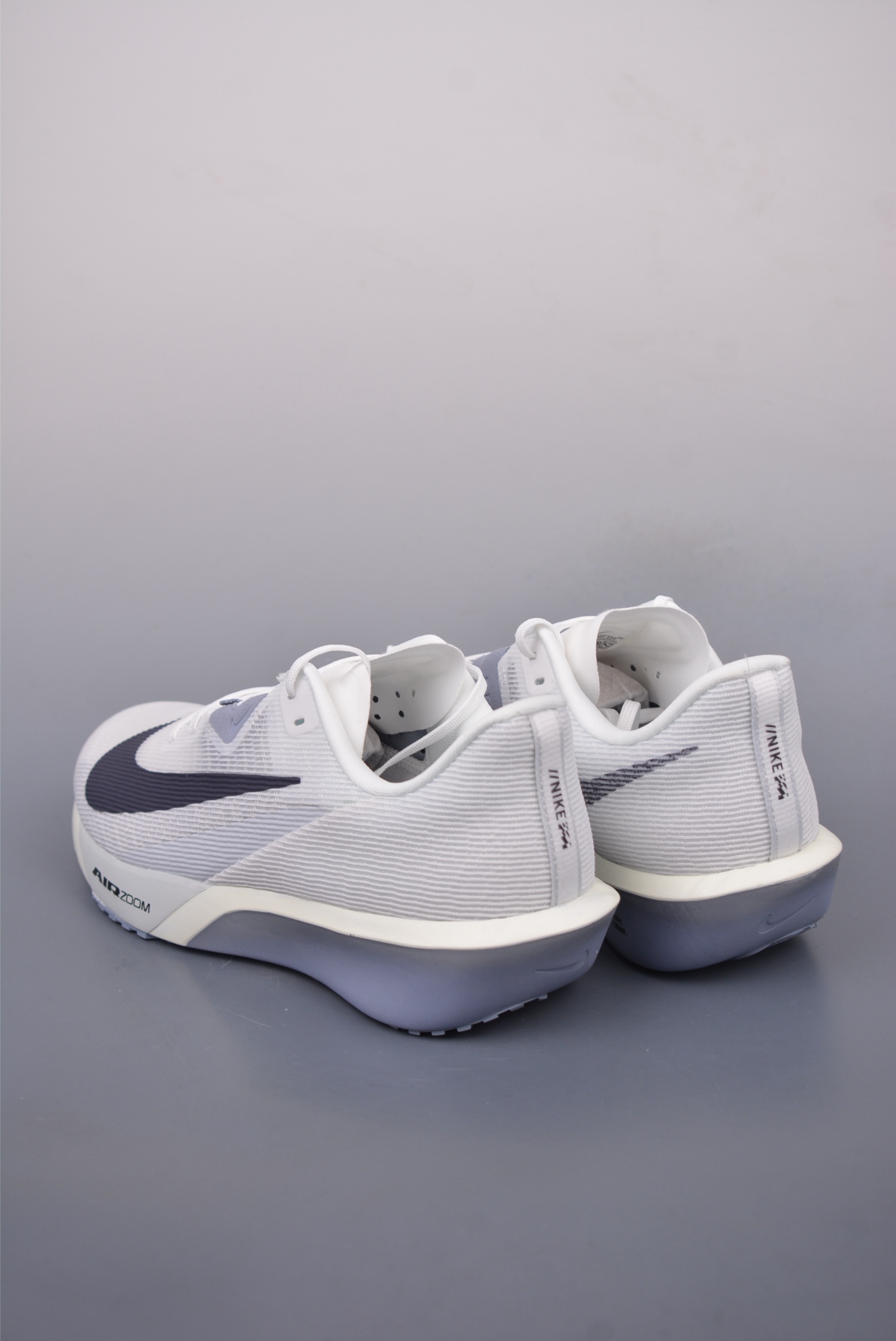 180 NIKE Zoom Rival Fly 4 耐克超弹轻盈跑步鞋 FV6040-102