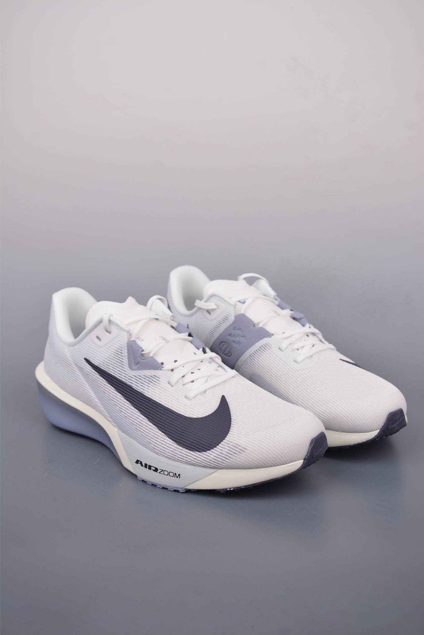 180 NIKE Zoom Rival Fly 4 耐克超弹轻盈跑步鞋 FV6040-102