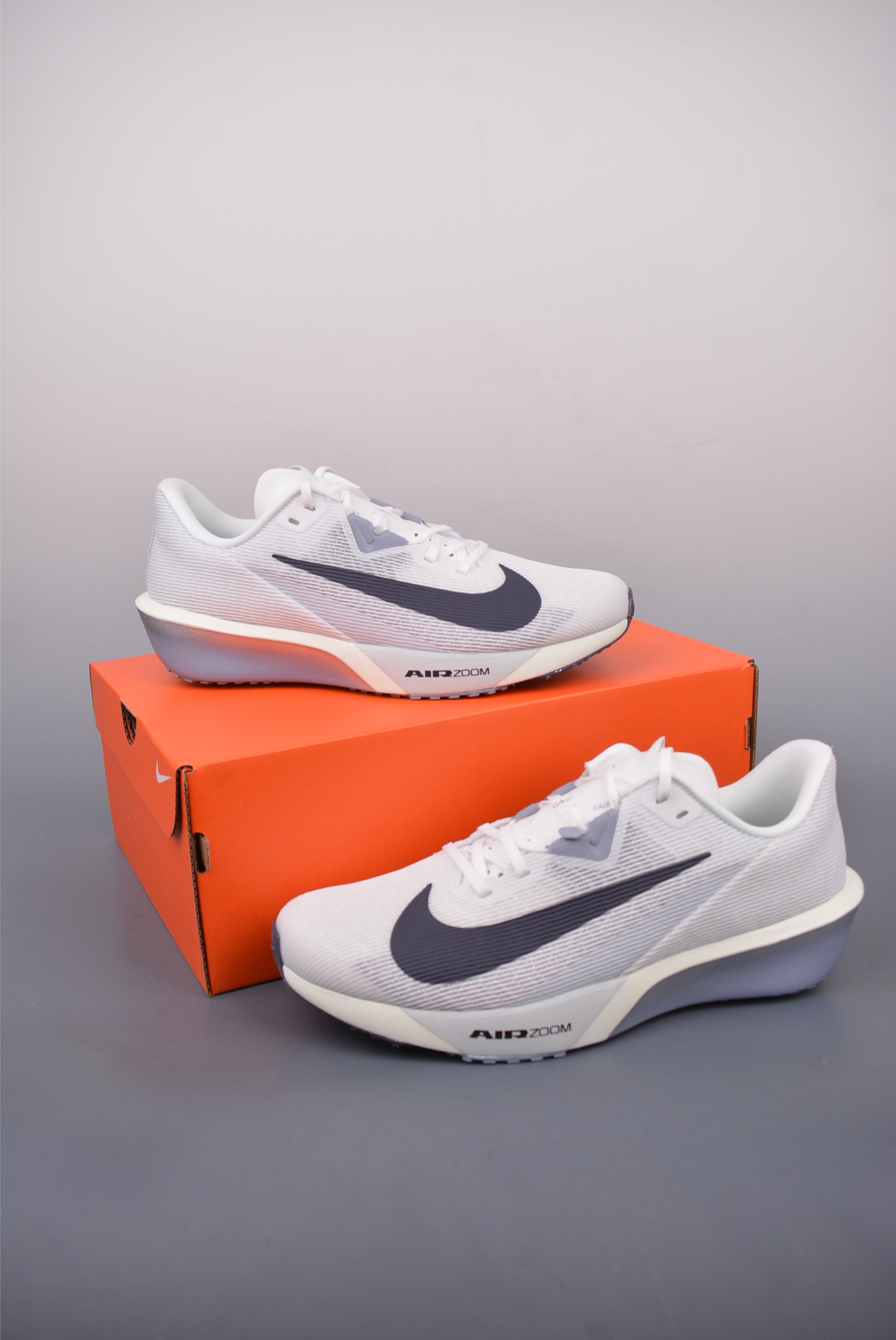 180 NIKE Zoom Rival Fly 4 耐克超弹轻盈跑步鞋 FV6040-102