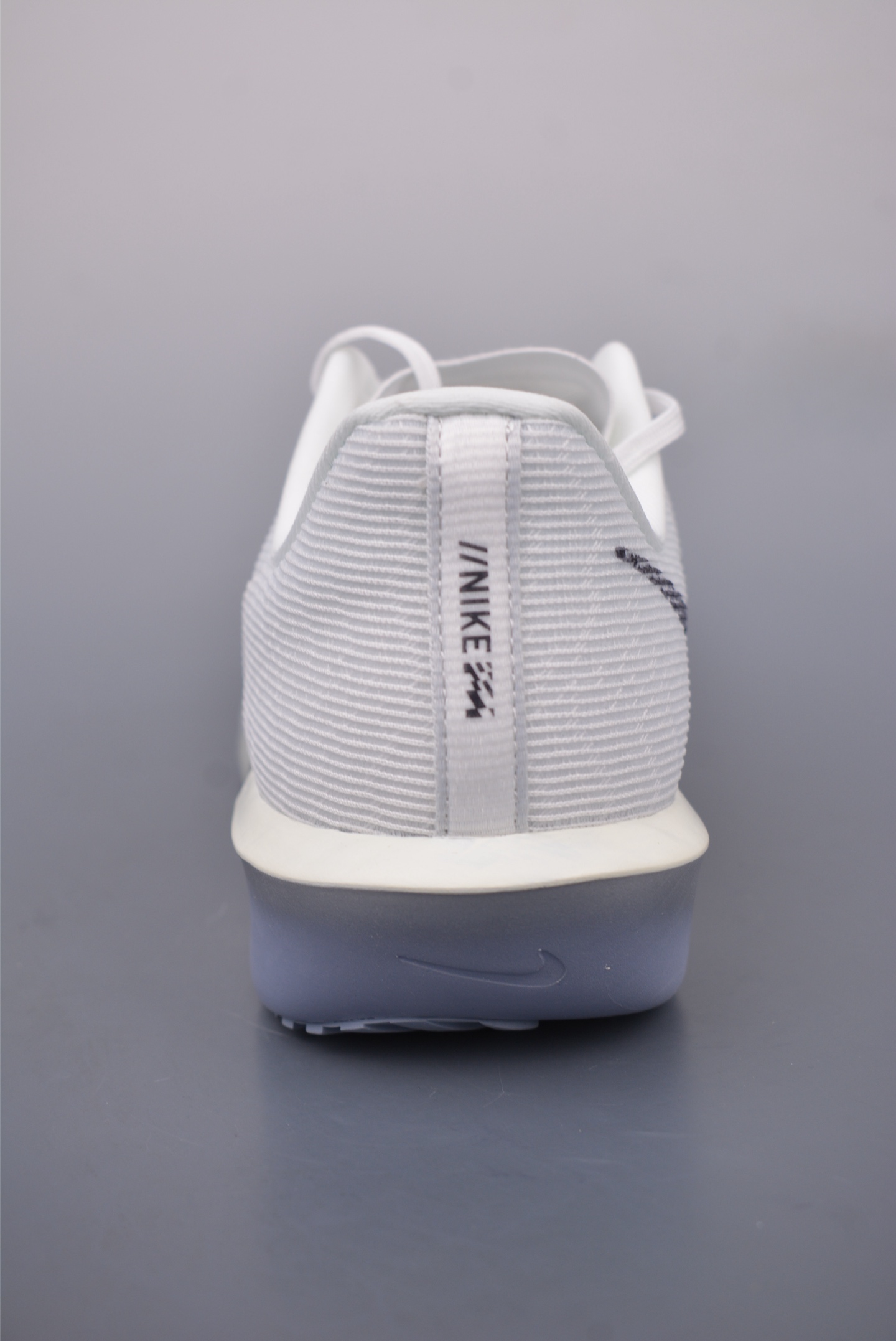 180 NIKE Zoom Rival Fly 4 耐克超弹轻盈跑步鞋 FV6040-102