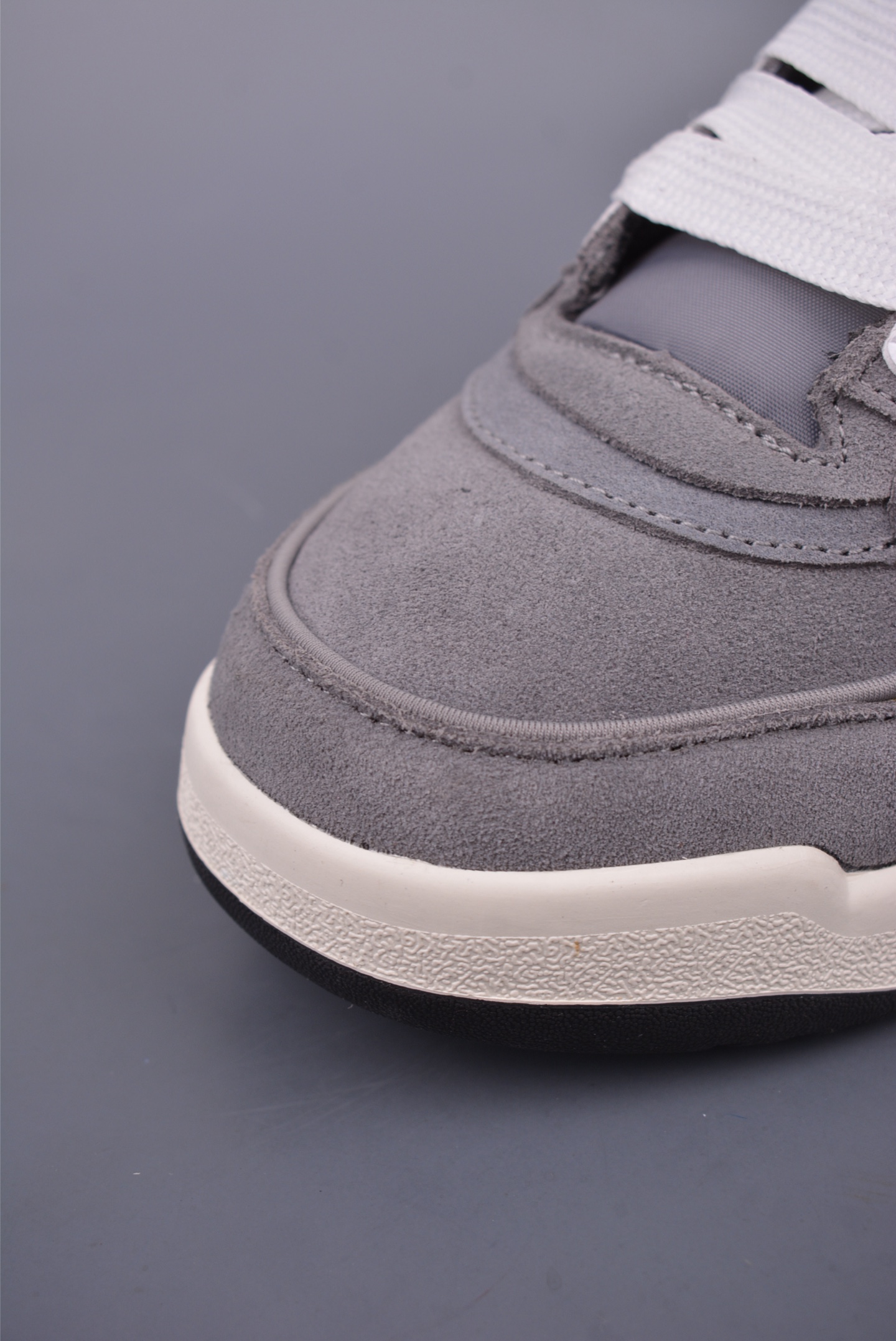 180 Adidas originals Forum 2000 CL 三叶草低帮 复古潮流休闲面包鞋 JS0997