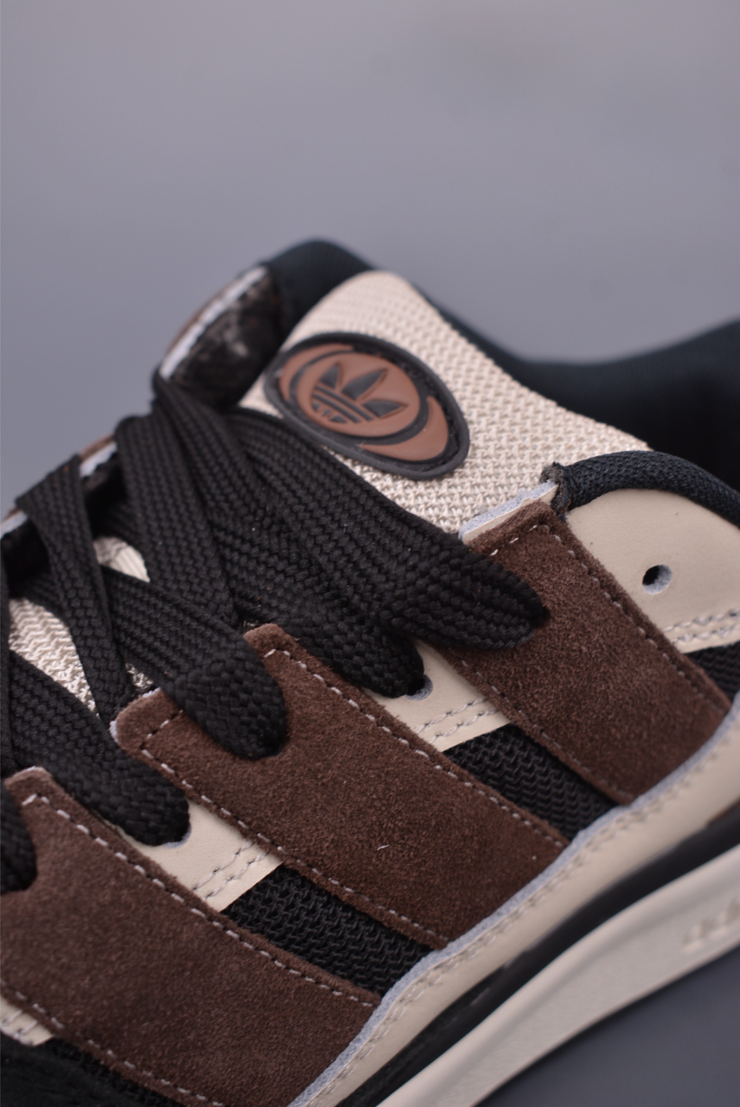 180 Adidas originals Forum 2000 CL 三叶草低帮 复古潮流休闲面包鞋 JS3160