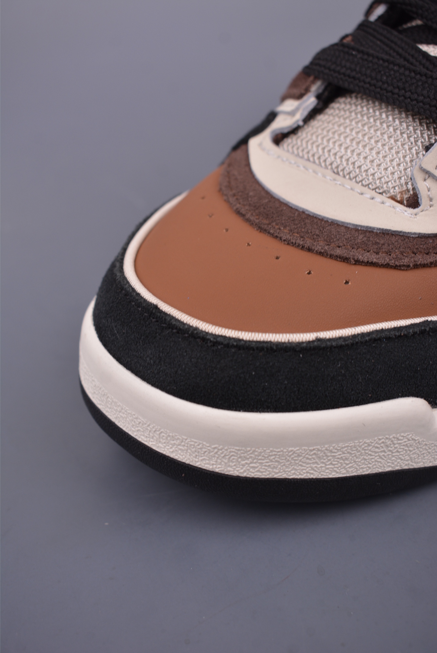 180 Adidas originals Forum 2000 CL 三叶草低帮 复古潮流休闲面包鞋 JS3160