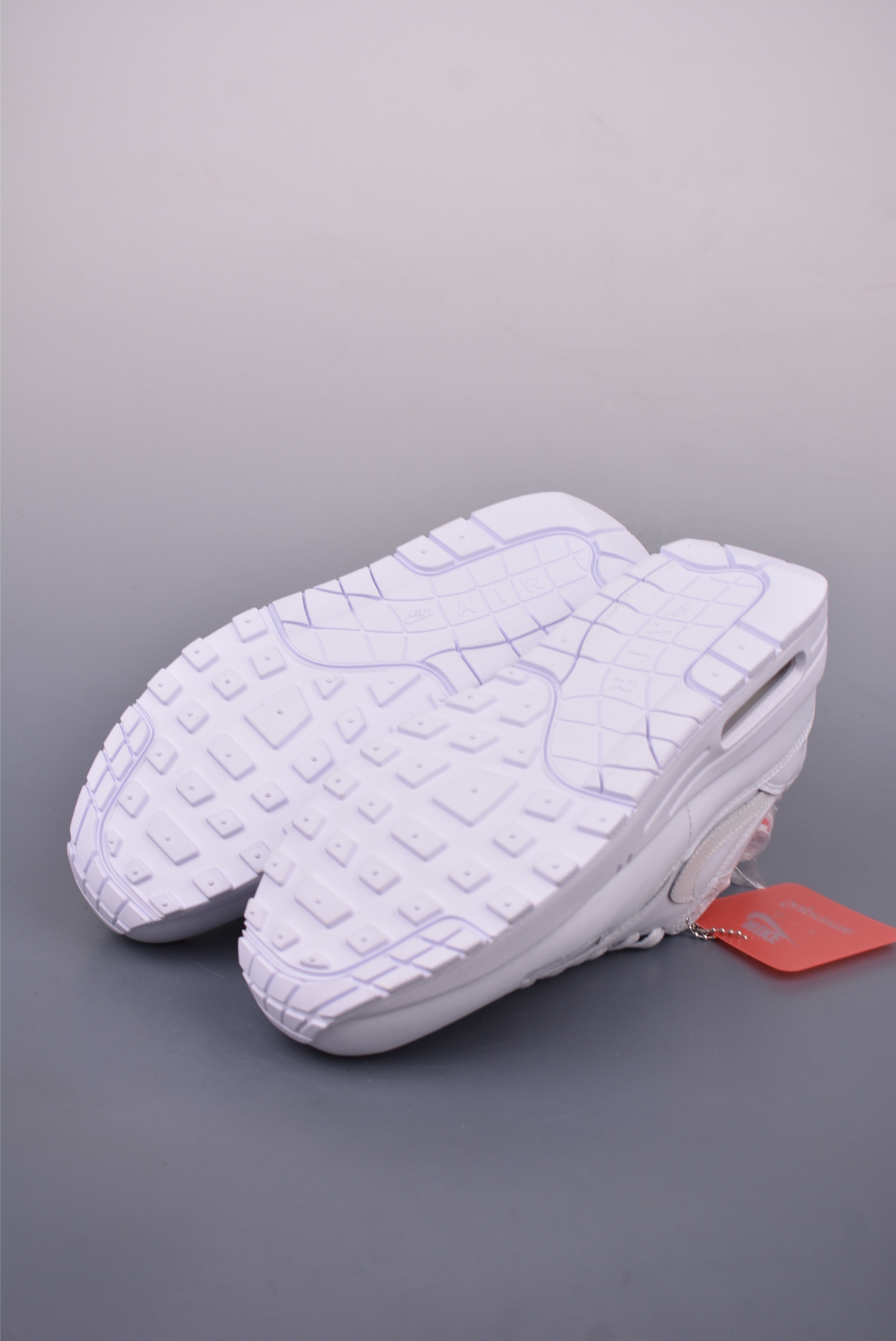 200 Nike Air Max 1 复刻拼接 纯原版本 复古休闲跑步鞋 HF8813-100