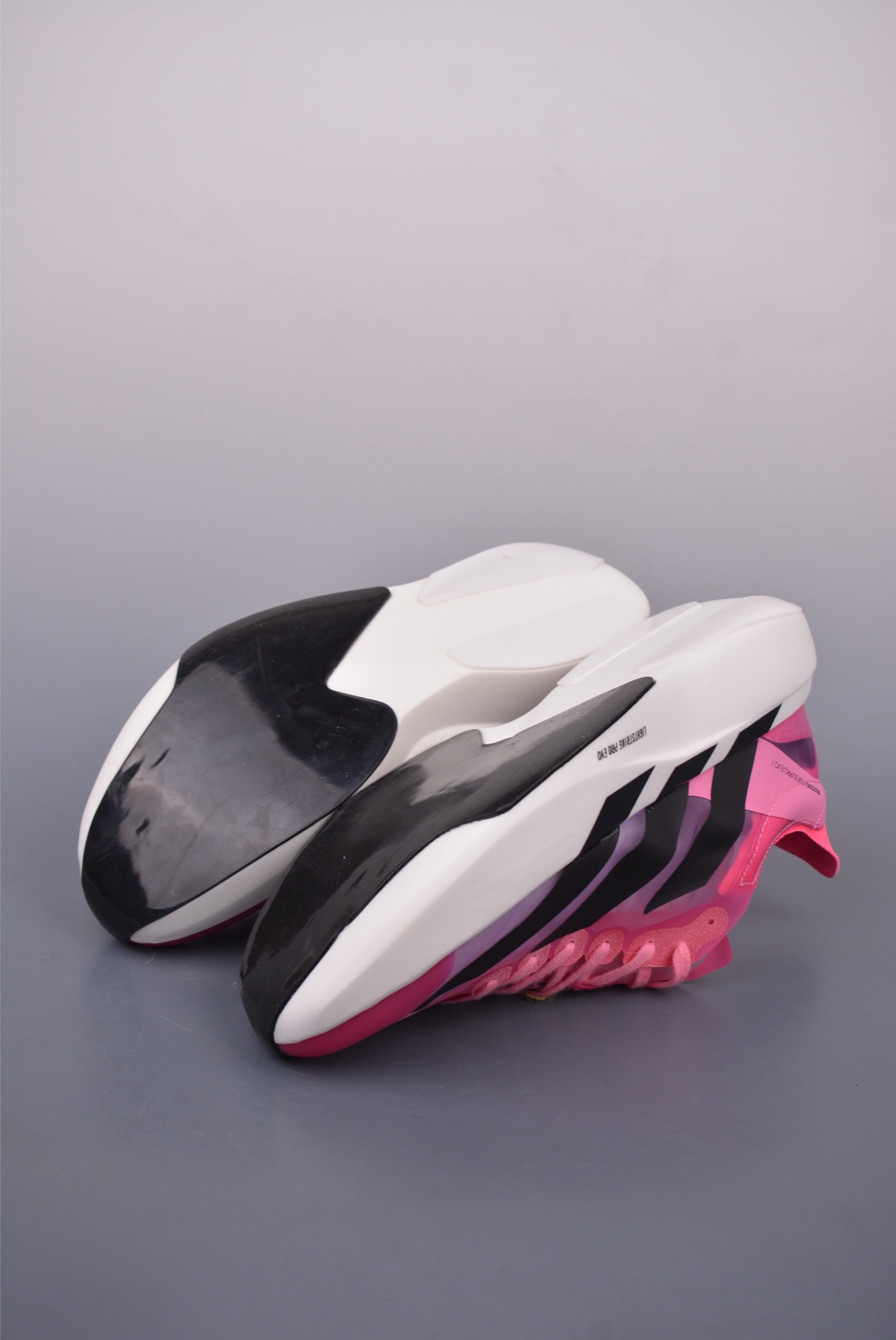 190 Adidas Adizero Pro Evo 1 阿迪超轻透气缓震跑鞋 IH5570