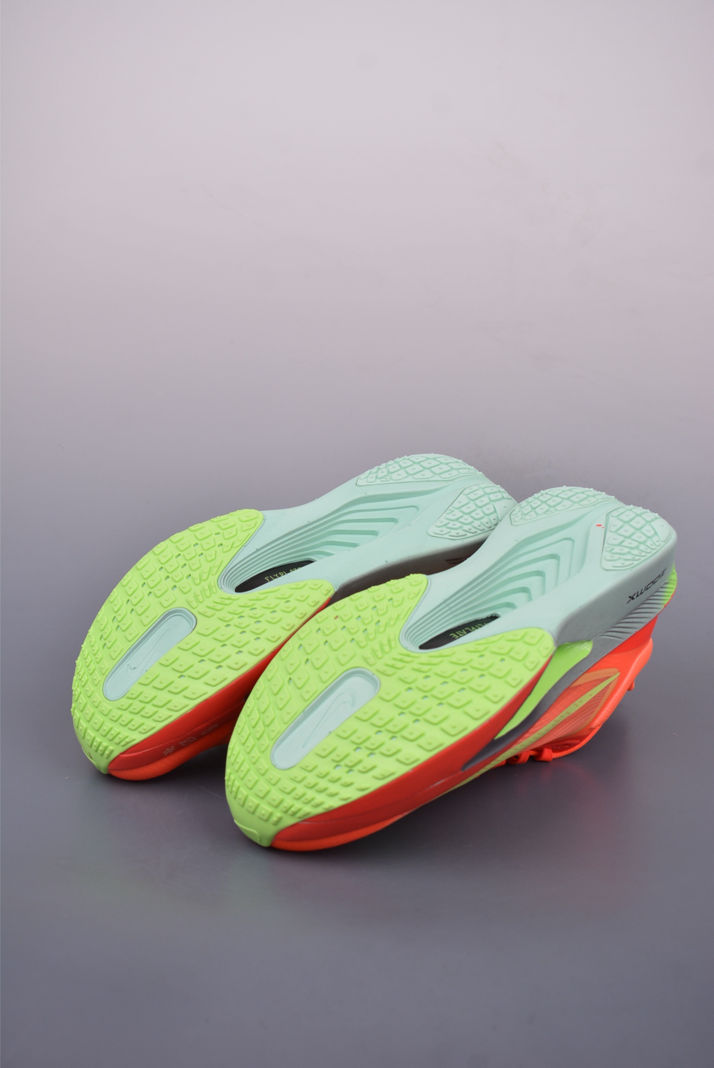 240 NIKE AIR Zoom RIVAL Fly 6 超轻跑步鞋 织物减震轻盈跑步鞋 FN8454-601