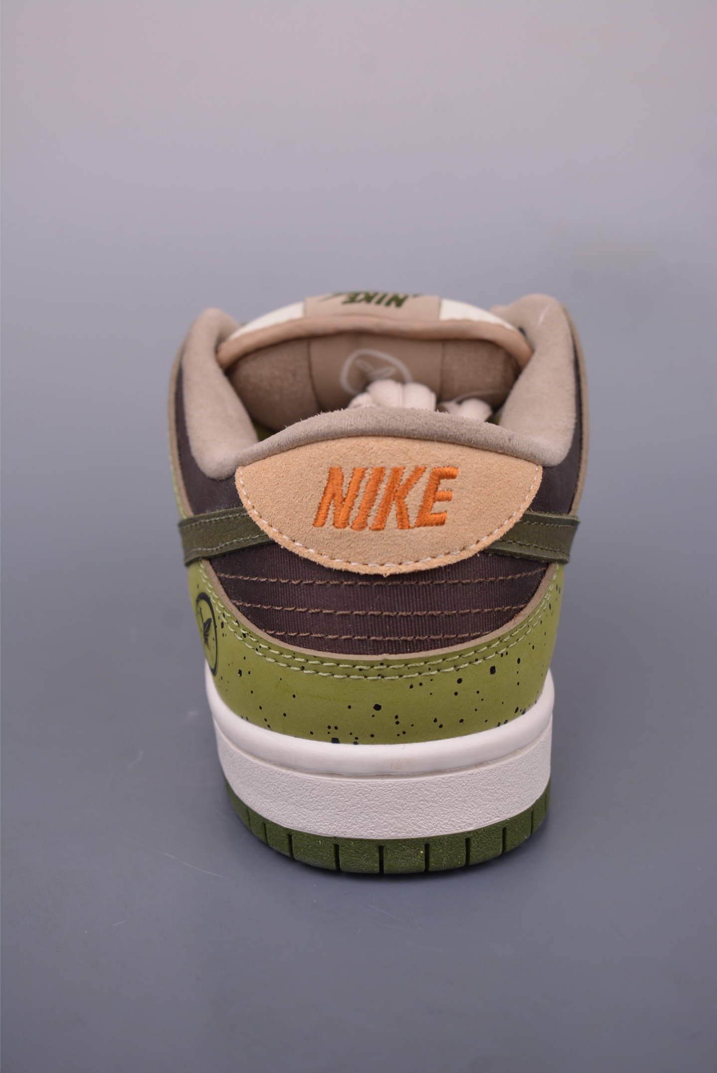 220 Yuto Horigome x Nike Dunk SB Low “Asparagus”绿白 HF8022-300