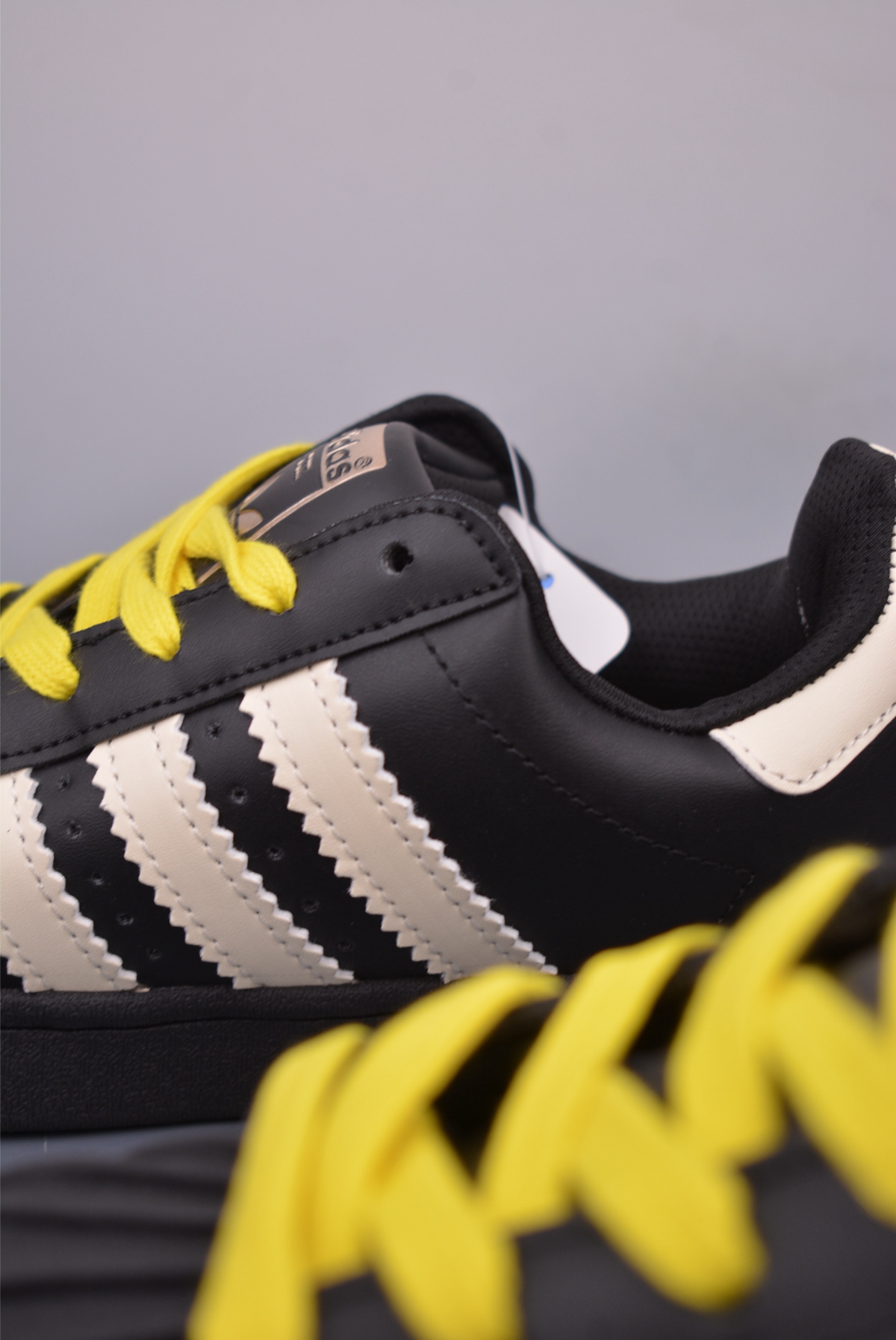 170 Pharrell x Adidas Superstar 92 菲董 x阿迪达斯联名款 休闲面包板鞋 JI4267