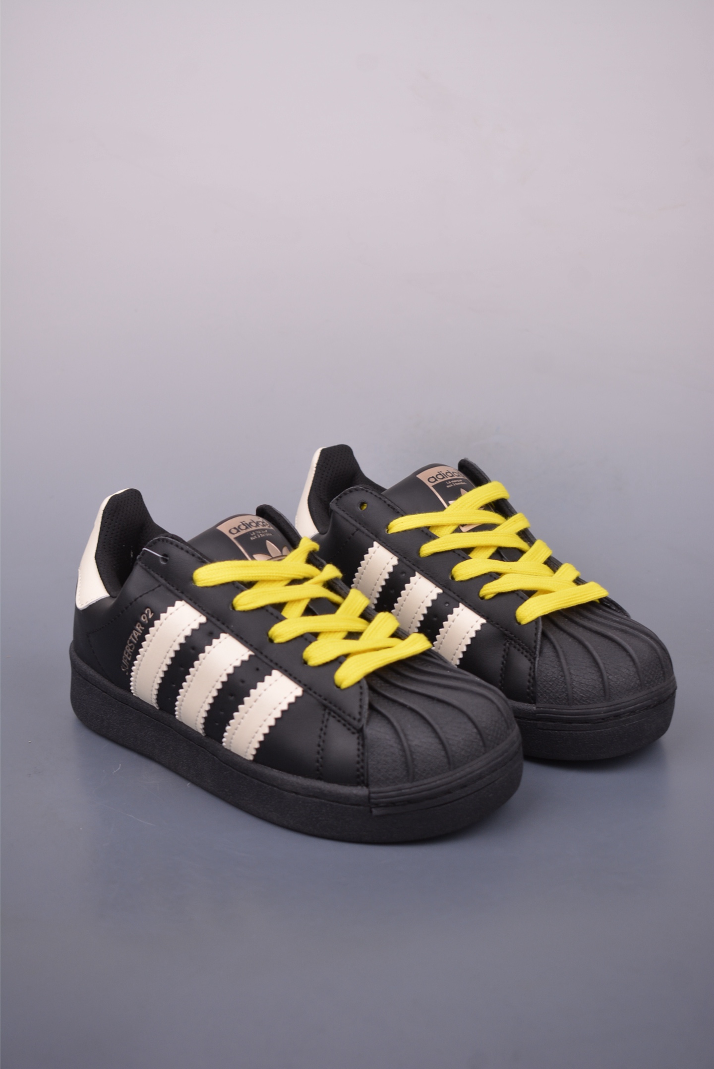 170 Pharrell x Adidas Superstar 92 菲董 x阿迪达斯联名款 休闲面包板鞋 JI4267