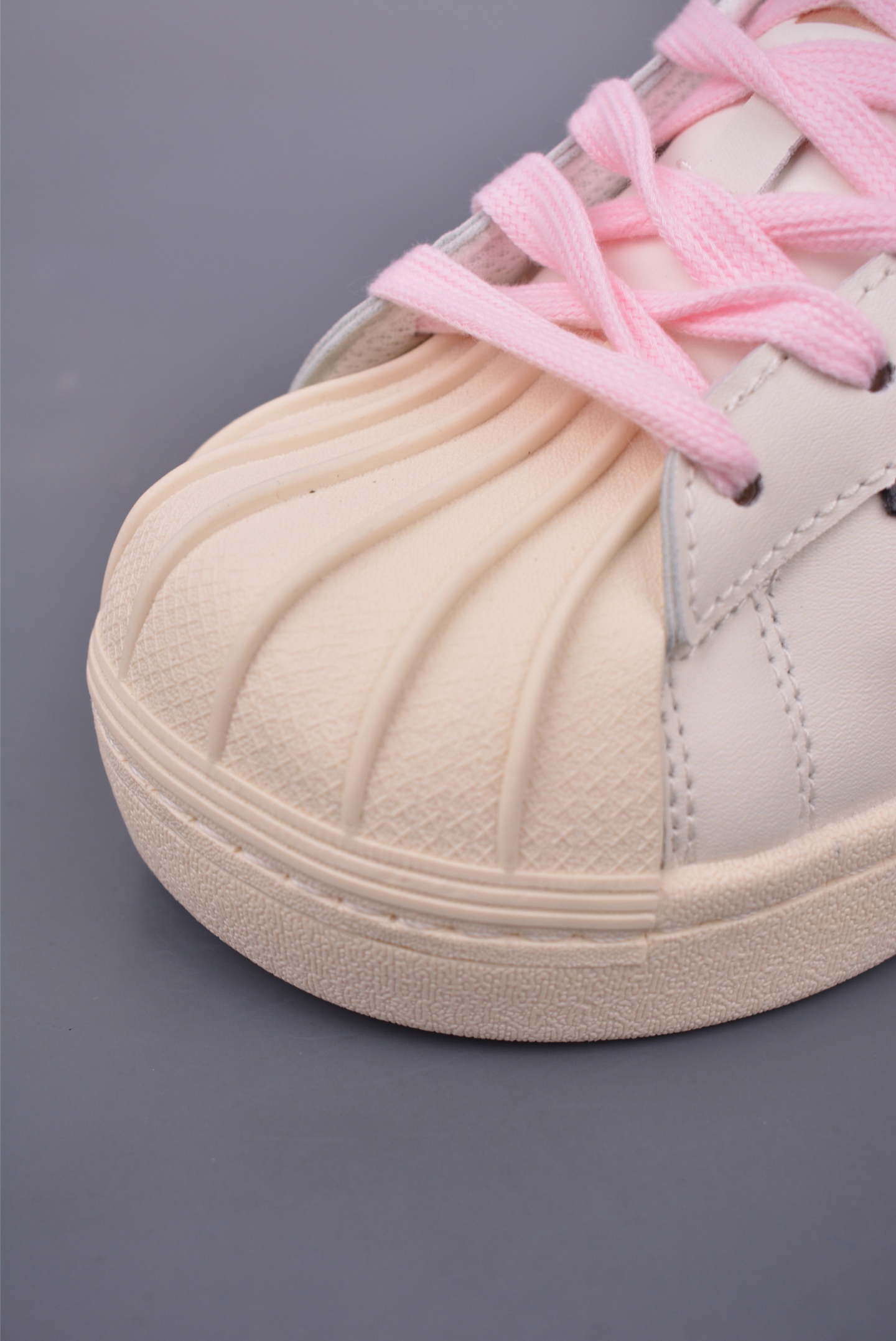 170 Pharrell x Adidas Superstar 92 菲董 x阿迪达斯联名款 休闲面包板鞋 JI4268