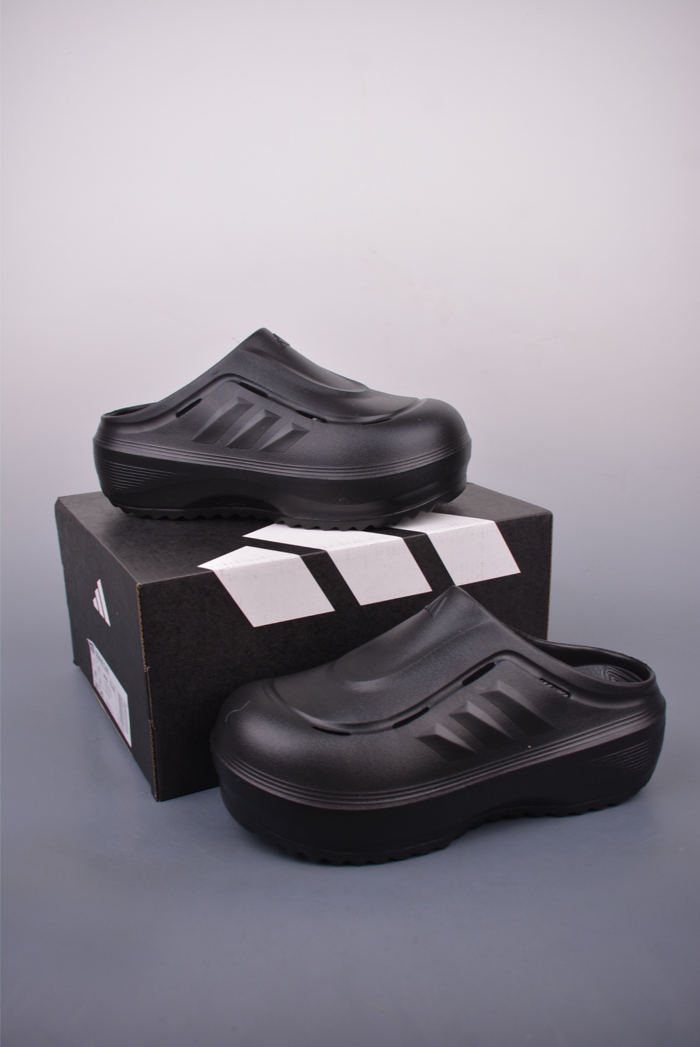 110 adidas OZWAVE CLOG 防滑包头 厨师鞋二代 稳定缓震回弹厚底老爹拖鞋 JR6761