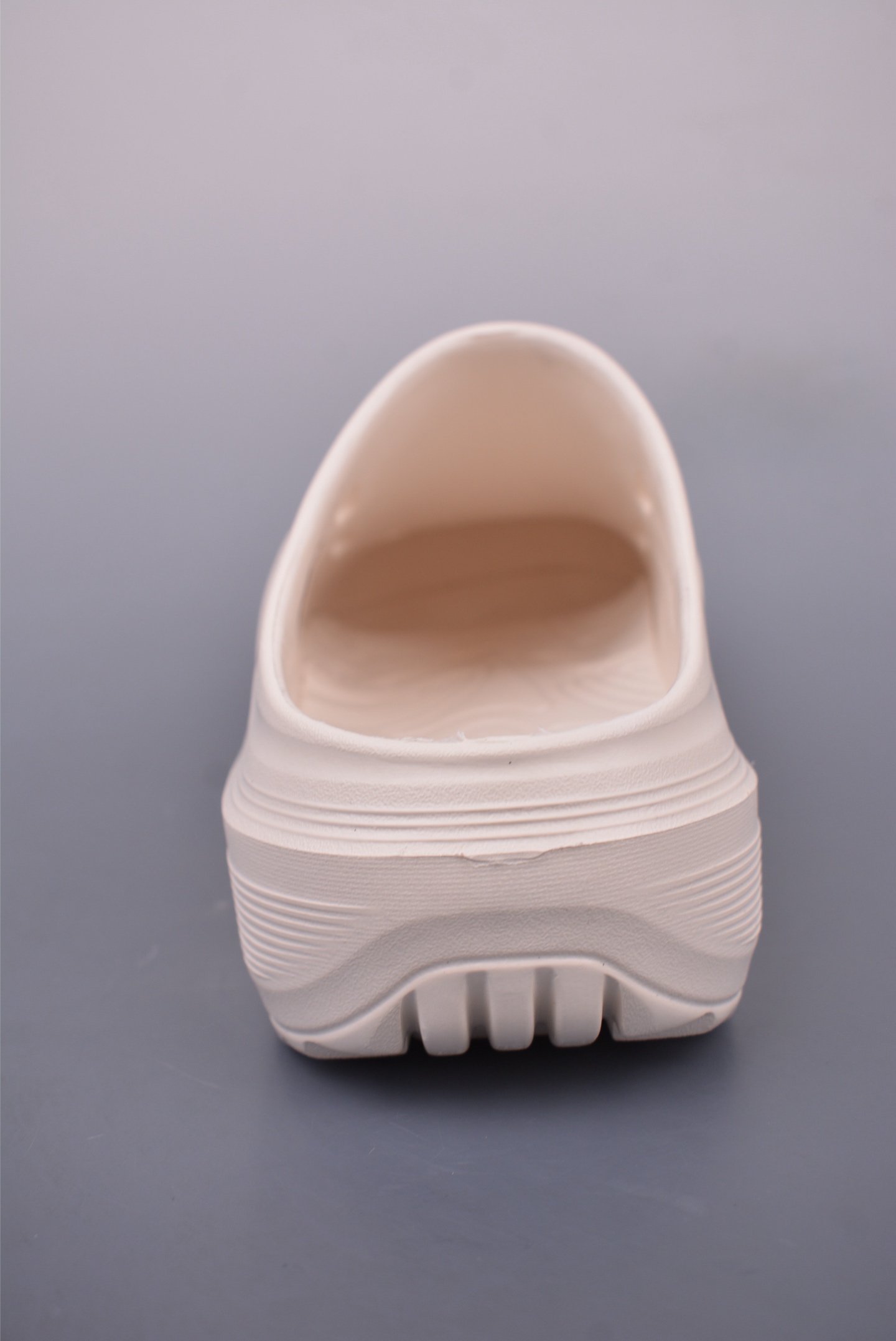 110 adidas OZWAVE CLOG 防滑包头 厨师鞋二代 稳定缓震回弹厚底老爹拖鞋 JR9272