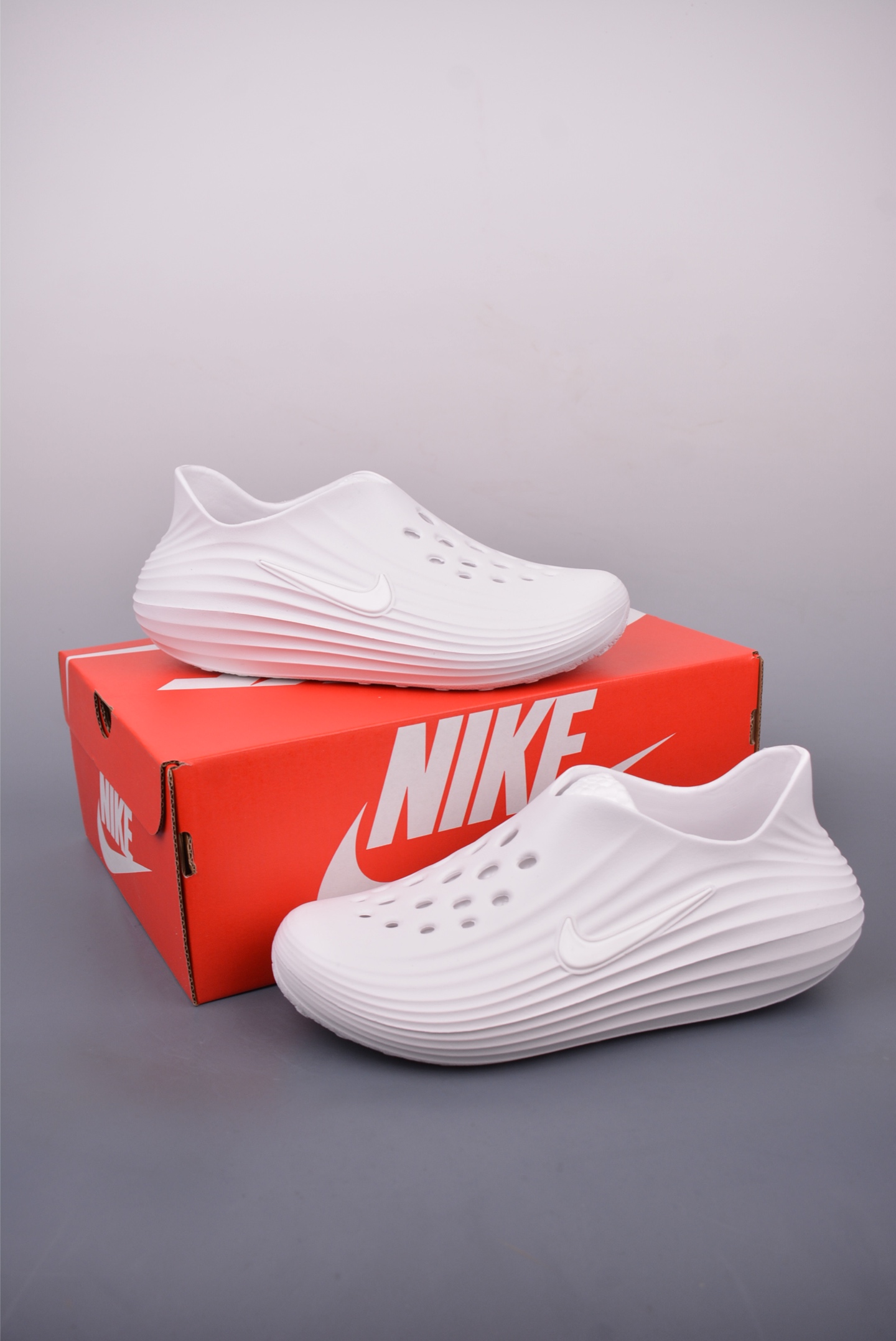 110 Nike ReactX Rejuven8 耐克夏日穿搭凉鞋 HV5060-101