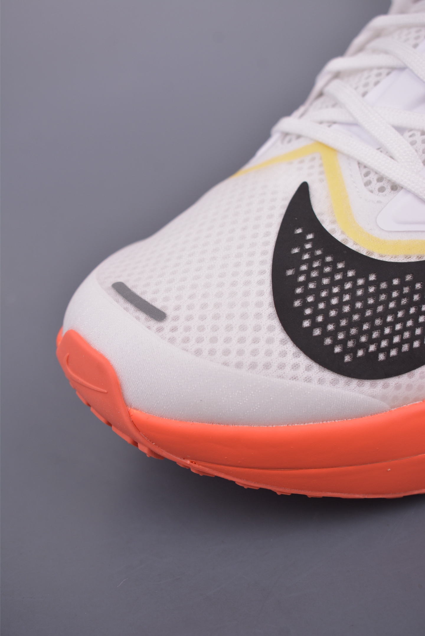 240 NIKE AIR Zoom RIVAL Fly 6 超轻跑步鞋 织物减震轻盈跑步鞋 IB6657-108