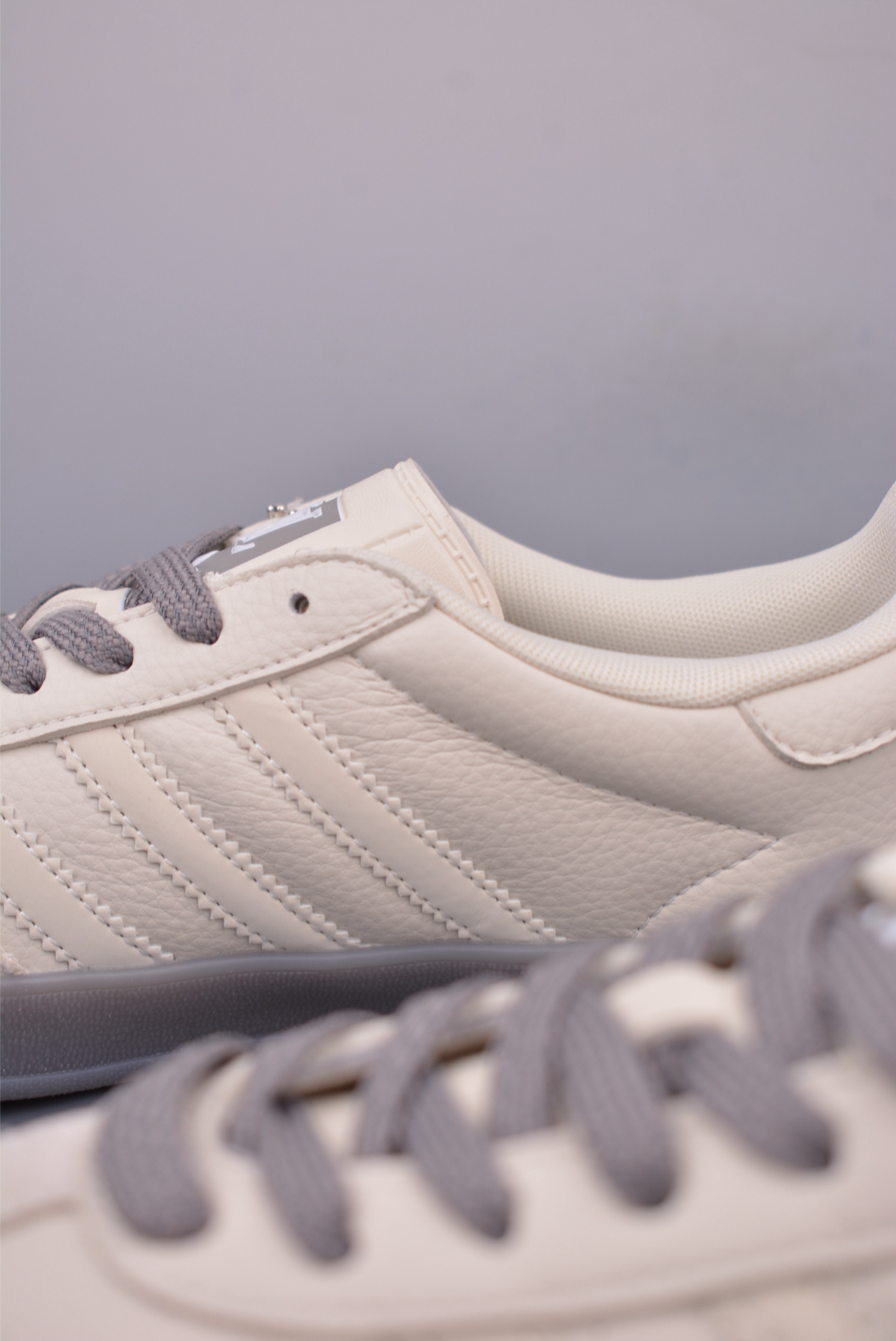 adidas Originals Gazelle INdoor LV联名 三叶草休闲防滑耐磨低帮板鞋 DM1234