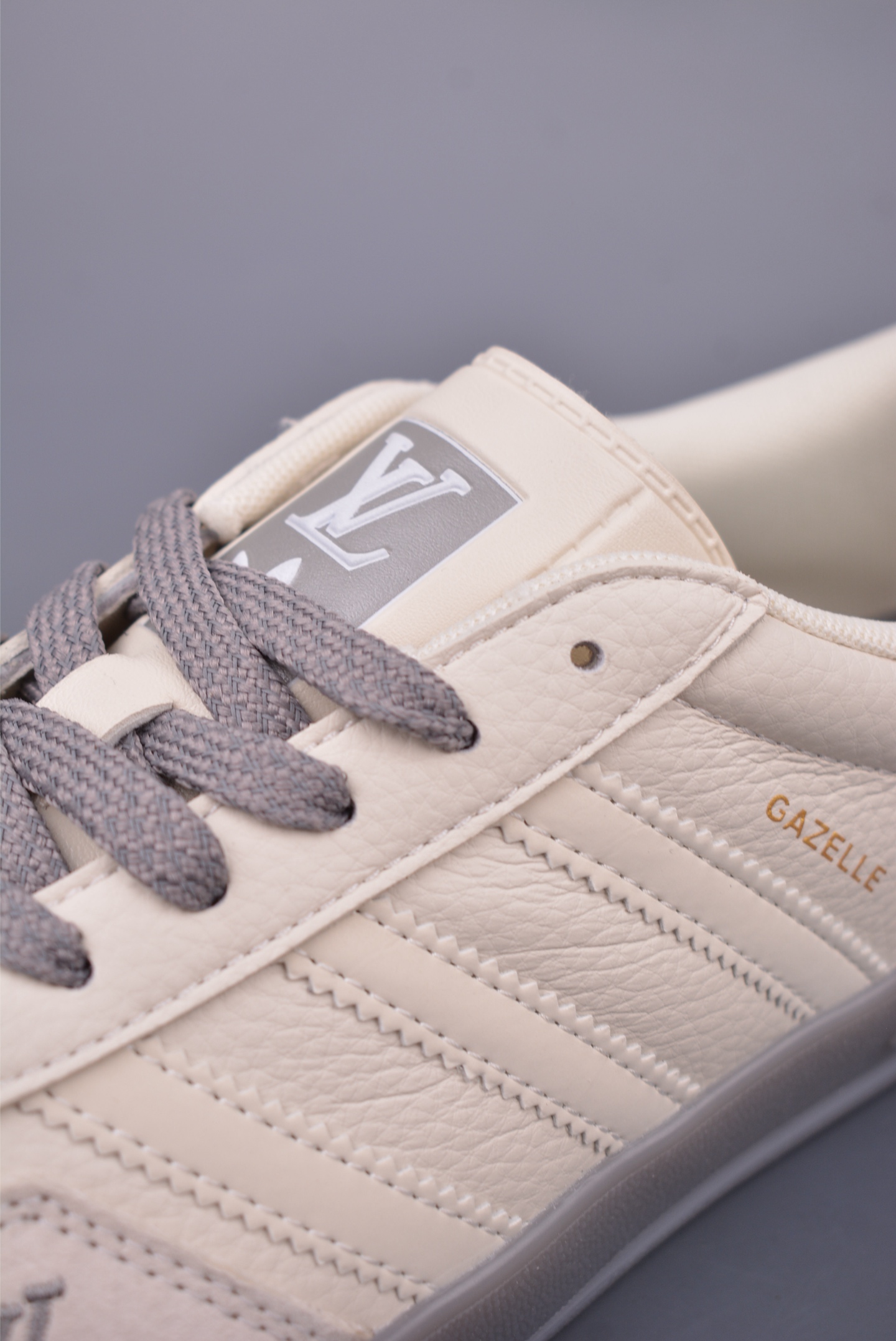 adidas Originals Gazelle INdoor LV联名 三叶草休闲防滑耐磨低帮板鞋 DM1234