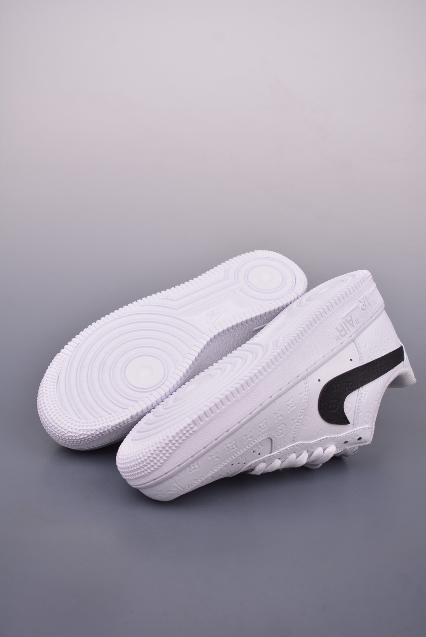 260 Nike Air Force 1 Low LV联名 YN769811