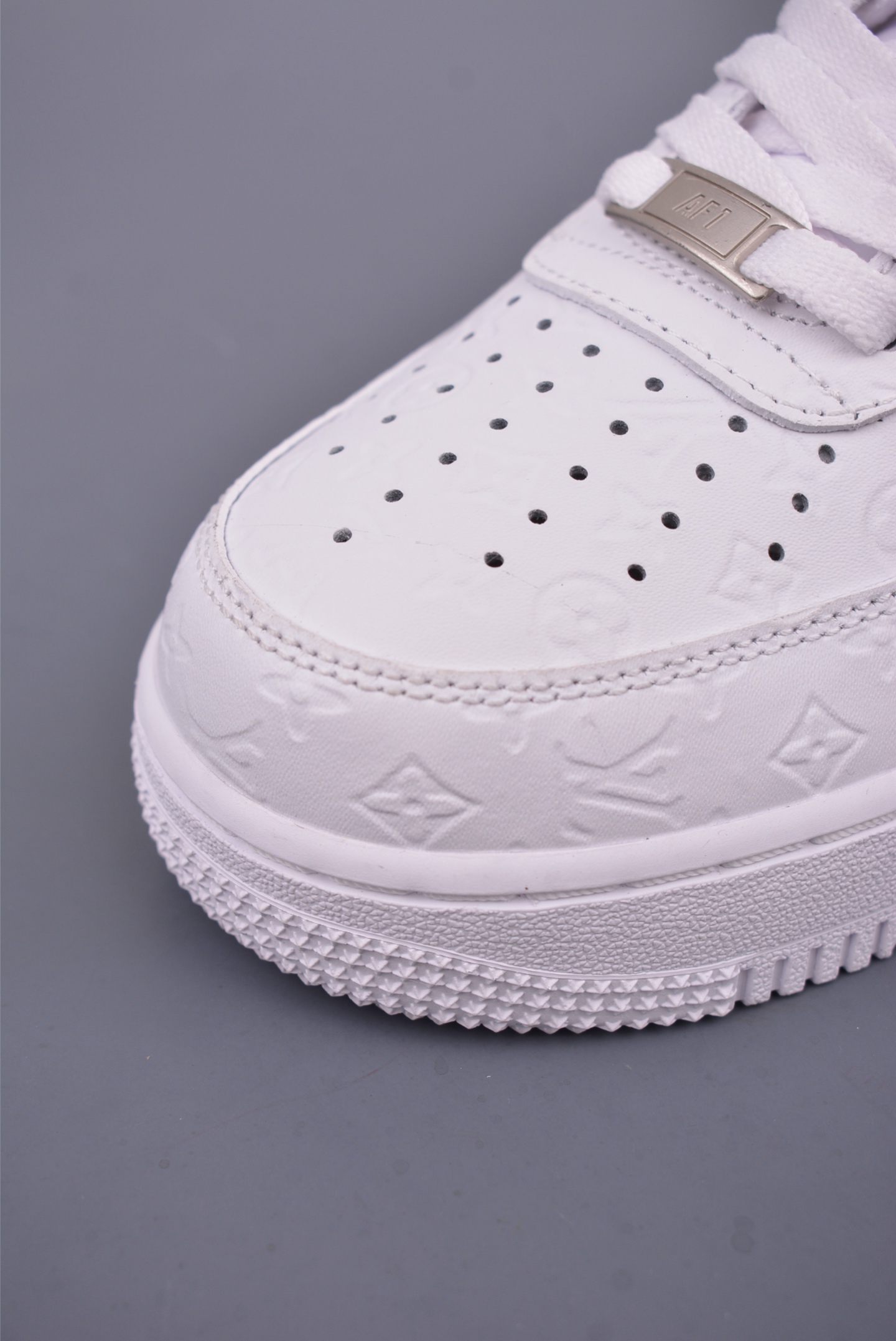 260 Nike Air Force 1 Low LV联名 YN769811
