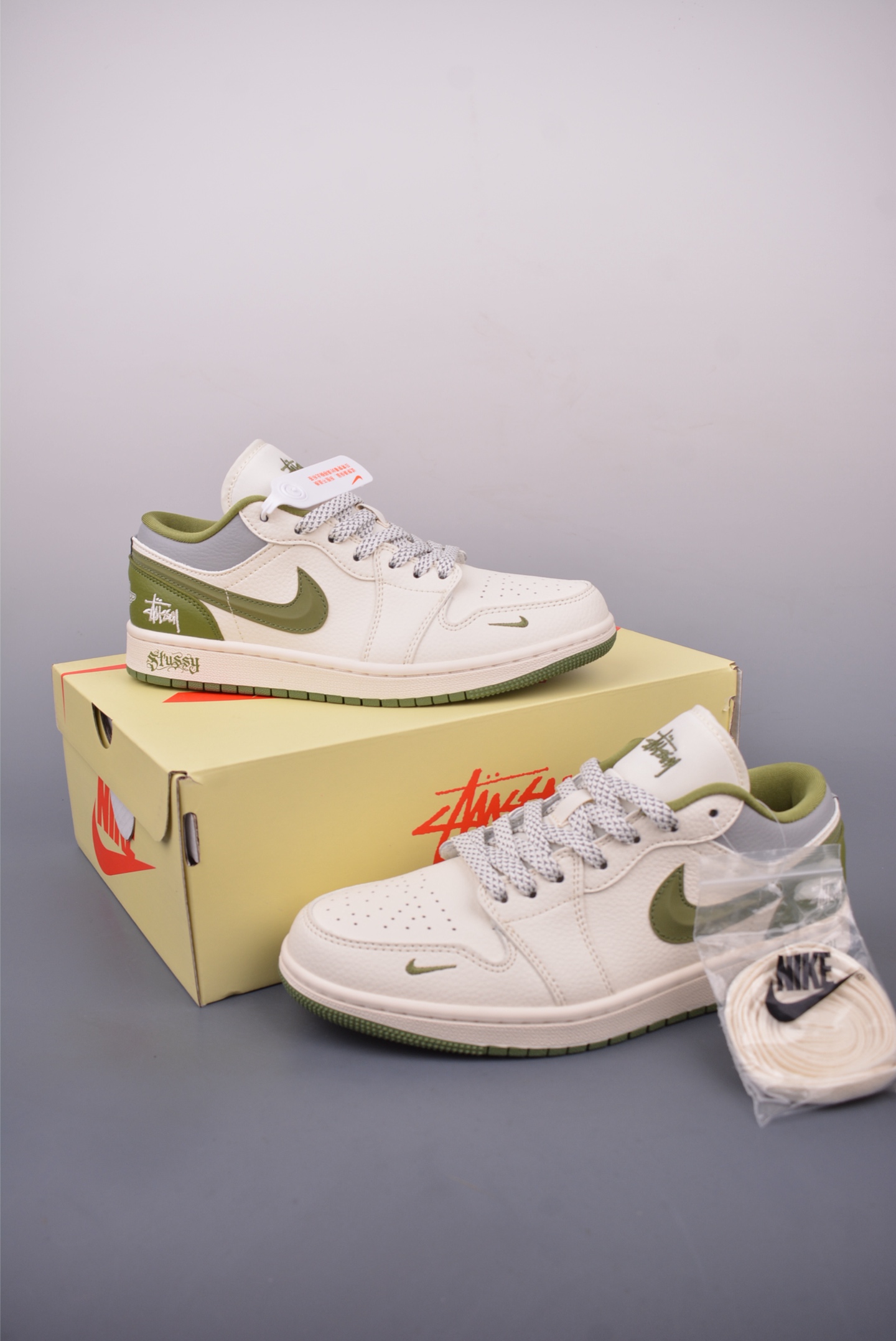 280 Nike Jordan Air Jordan 1 斯图西联名 XS6086-558