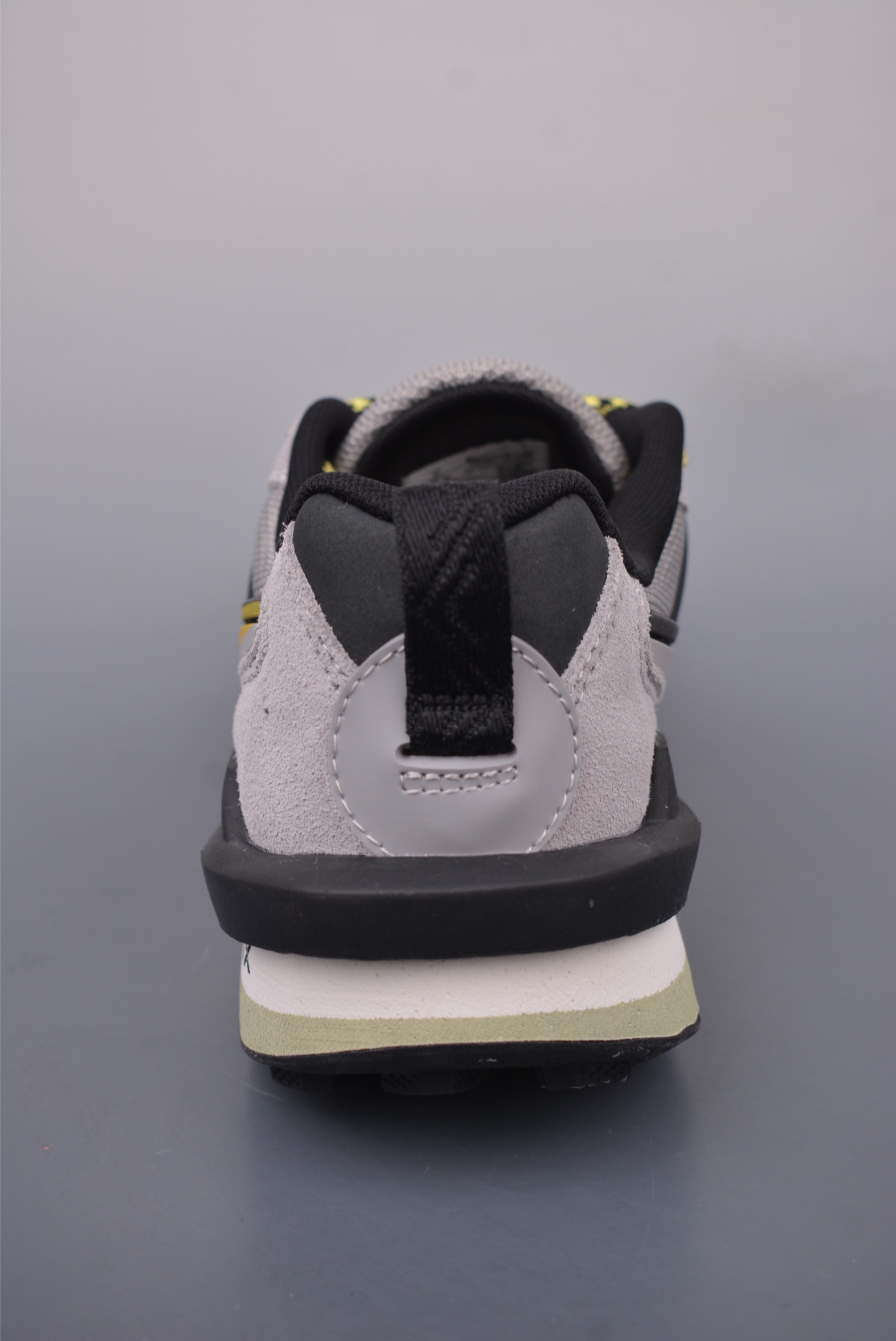 300 Sacai x Nike Zegamadome SP 联名款 机能风休闲运动鞋 HQ8618-003
