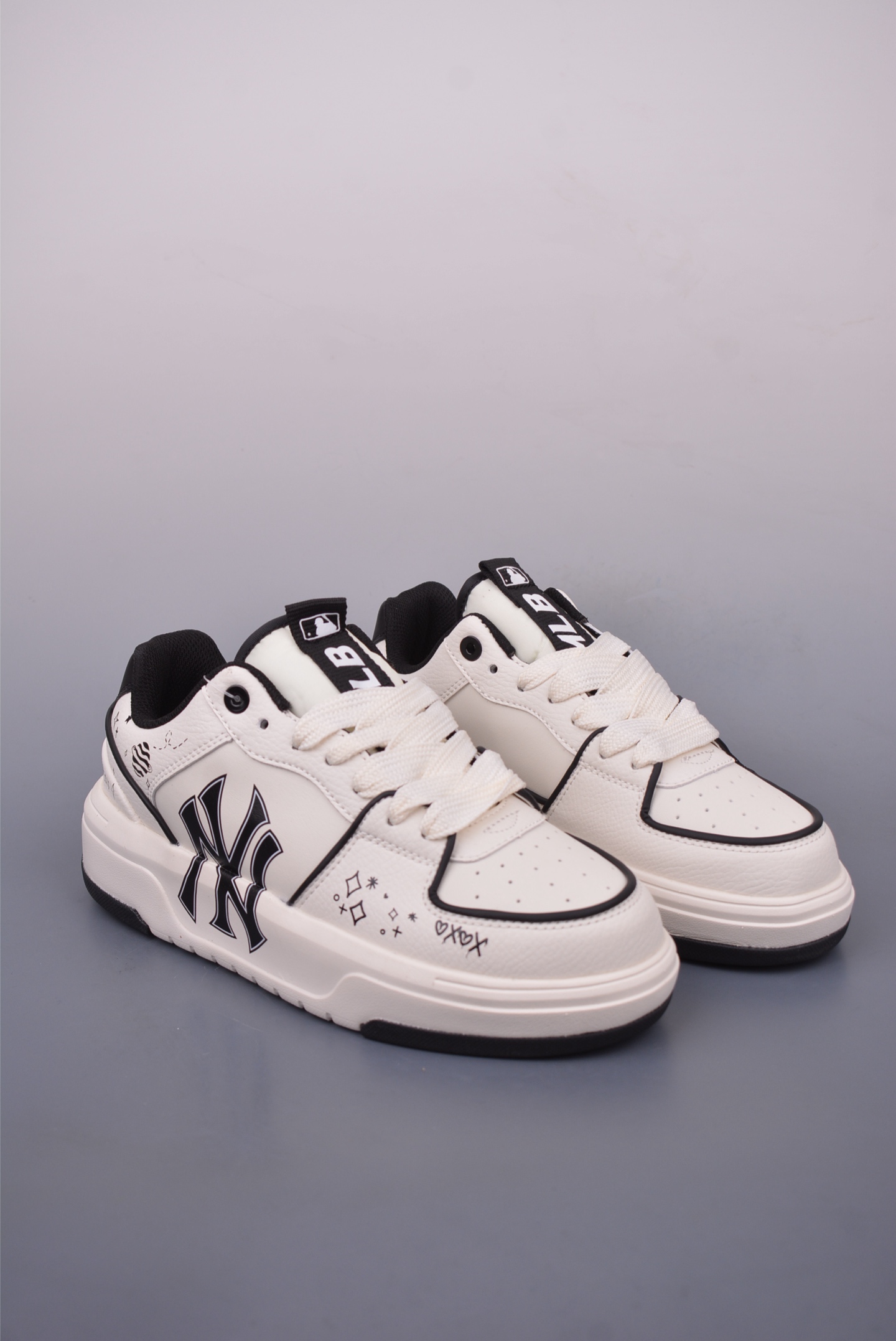 200 MLB NY 印花网红老爹鞋 涂鸦恶作剧 内增高6cm 3ASXCA12N