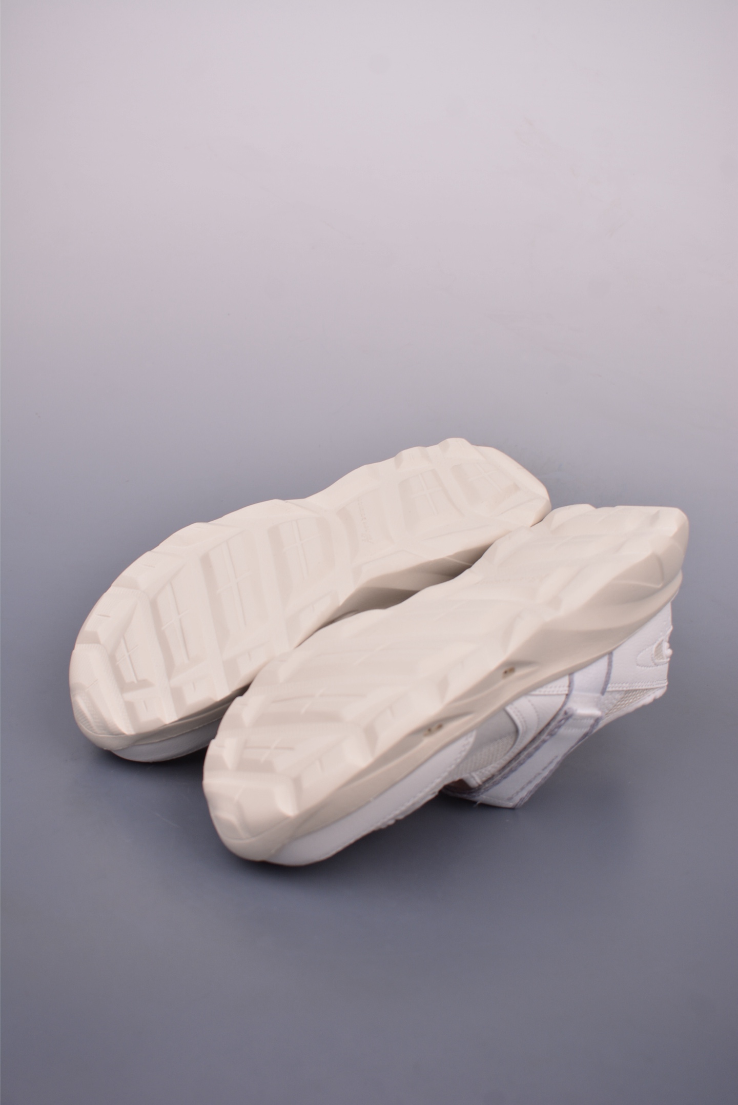 170 New Balance 公主鞋 玛丽珍网面拼接魔术贴凉鞋 NBRJEf710W