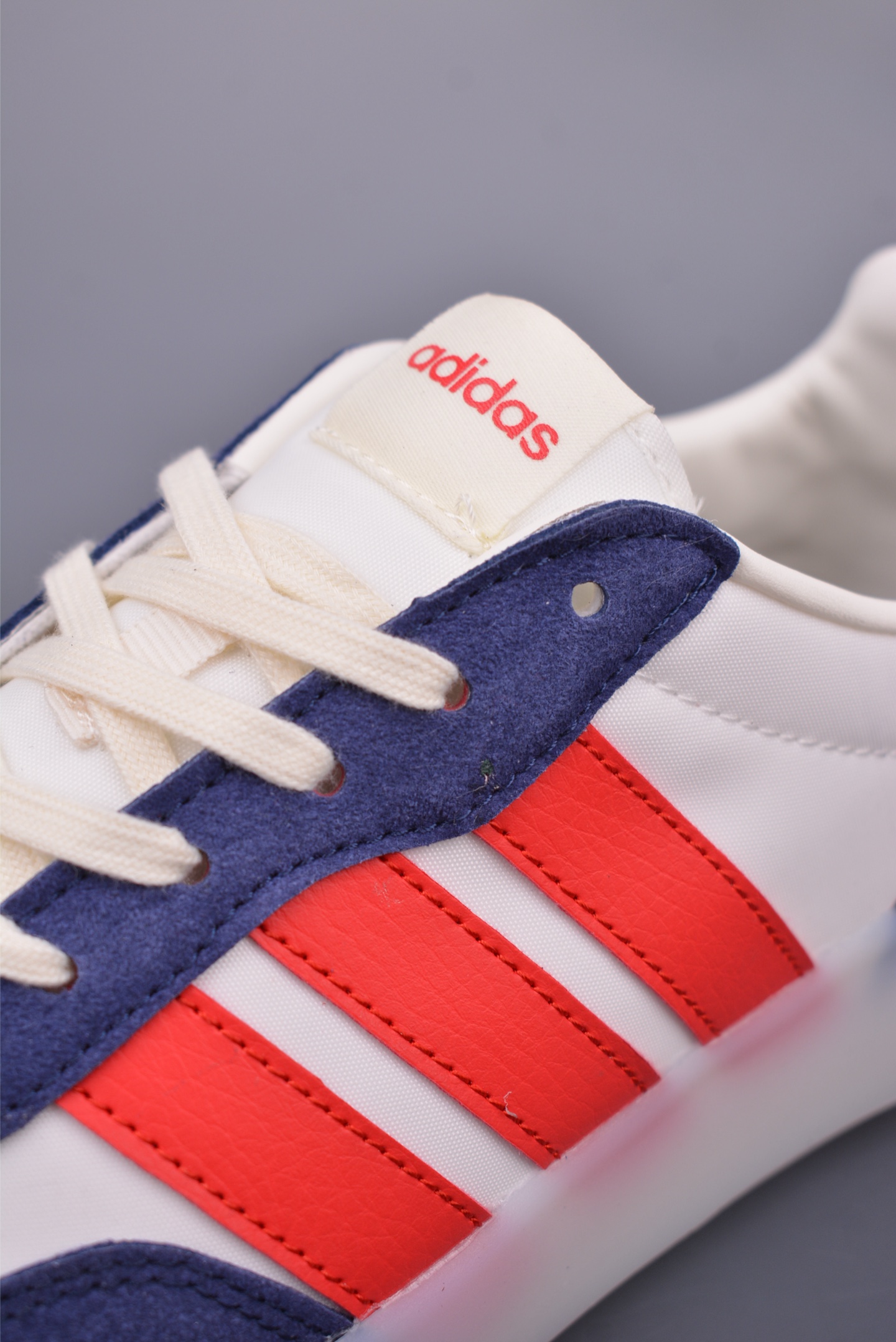 180 Adidas Barreda Decode 阿迪舒适减震低帮休闲板鞋 JP9667