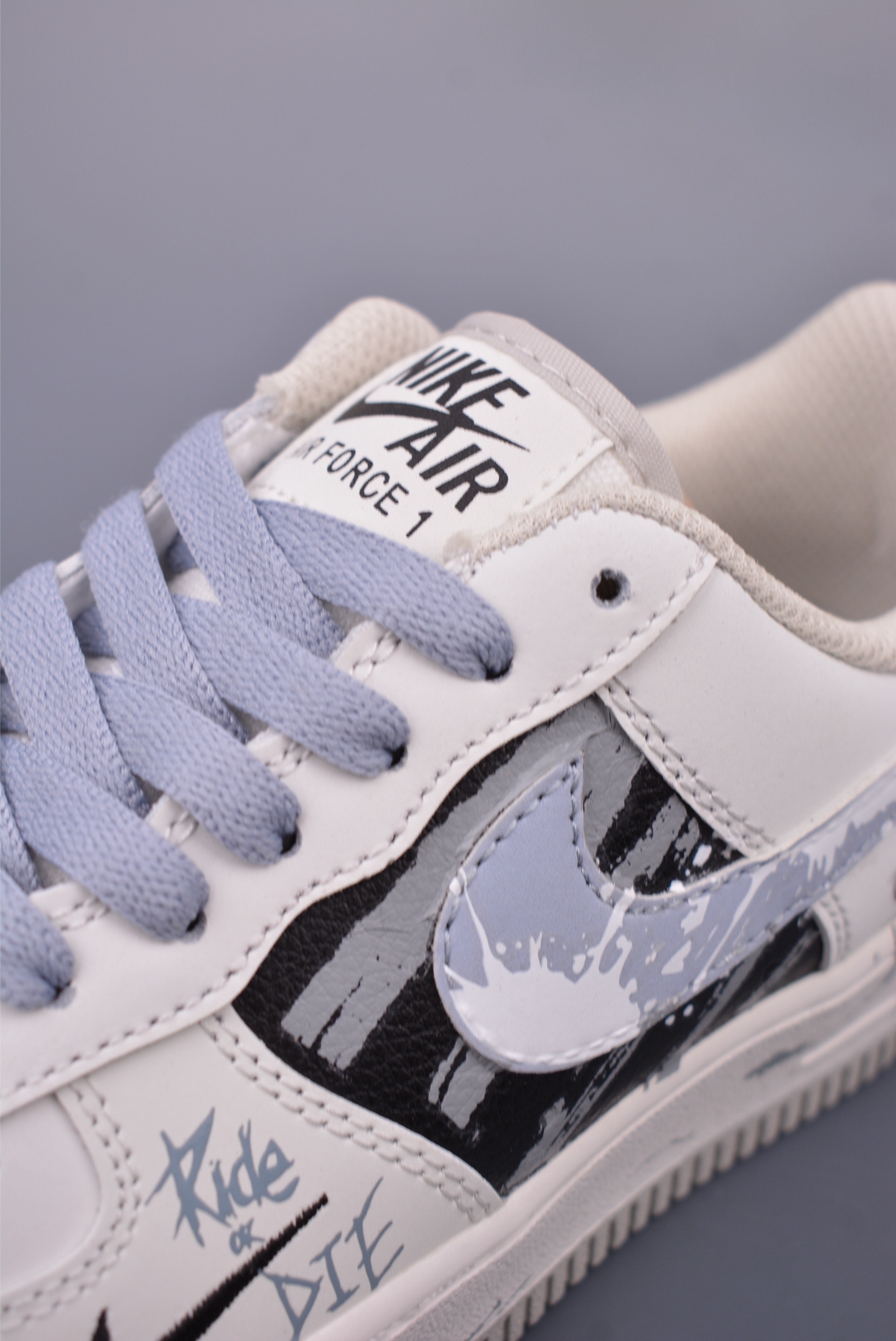 260 Nike Air Force 1 Low 涂鸦小蓝花 FB1893-888