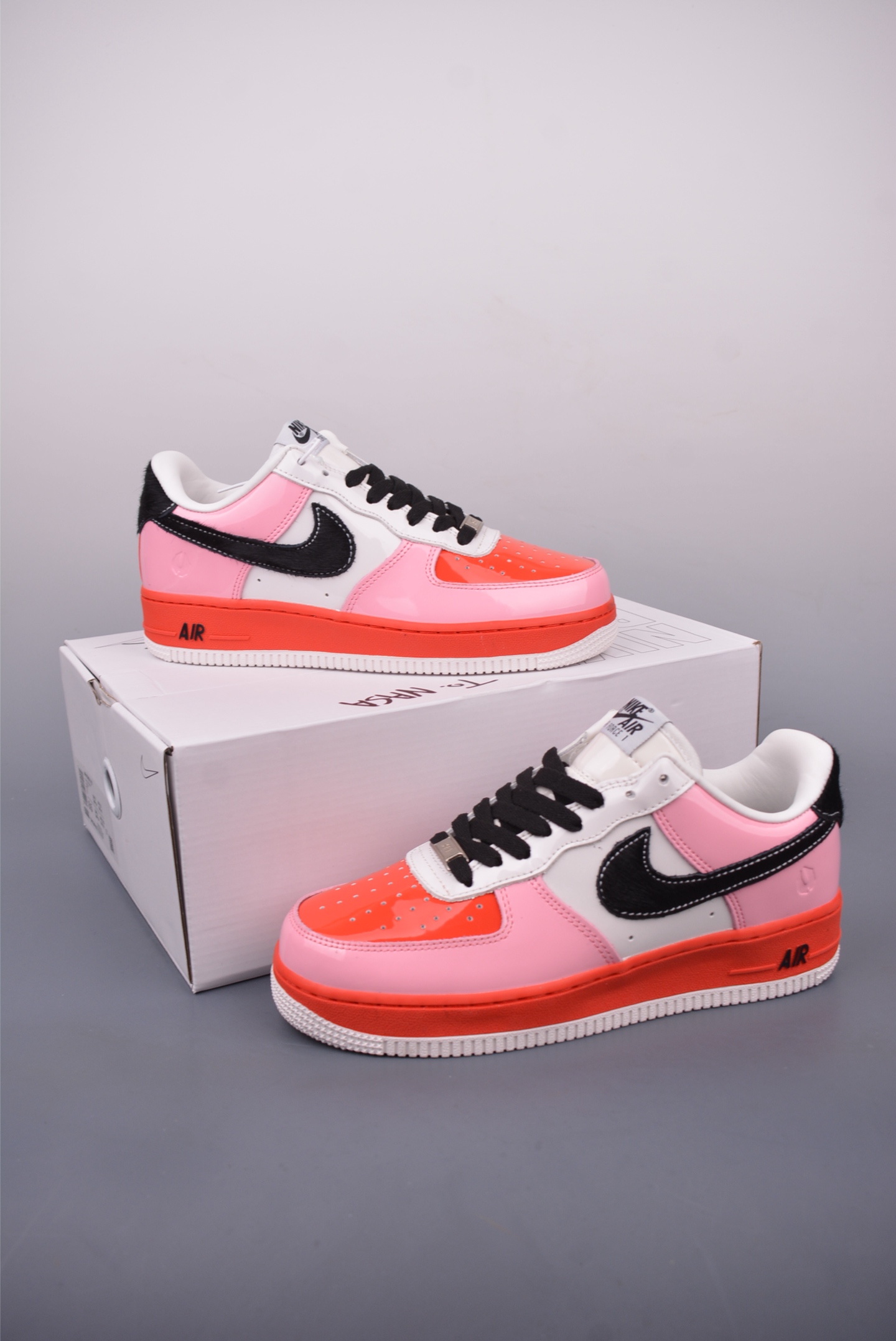 180 Nike Air Force 1 Low 白红粉漆皮 CW2288-001