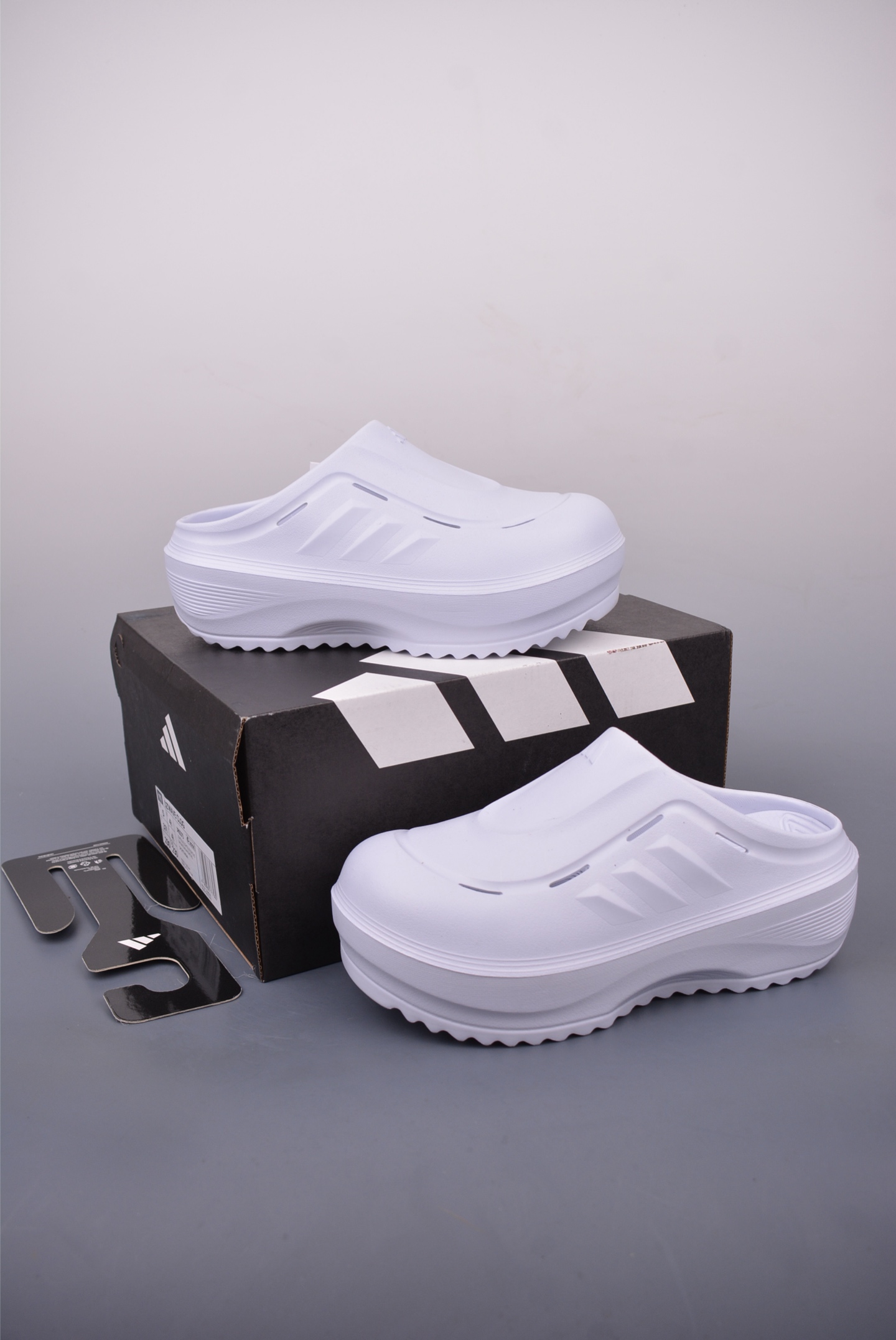 110 adidas OZWAVE CLOG 防滑包头 厨师鞋二代 稳定缓震回弹厚底老爹拖鞋 JR9273