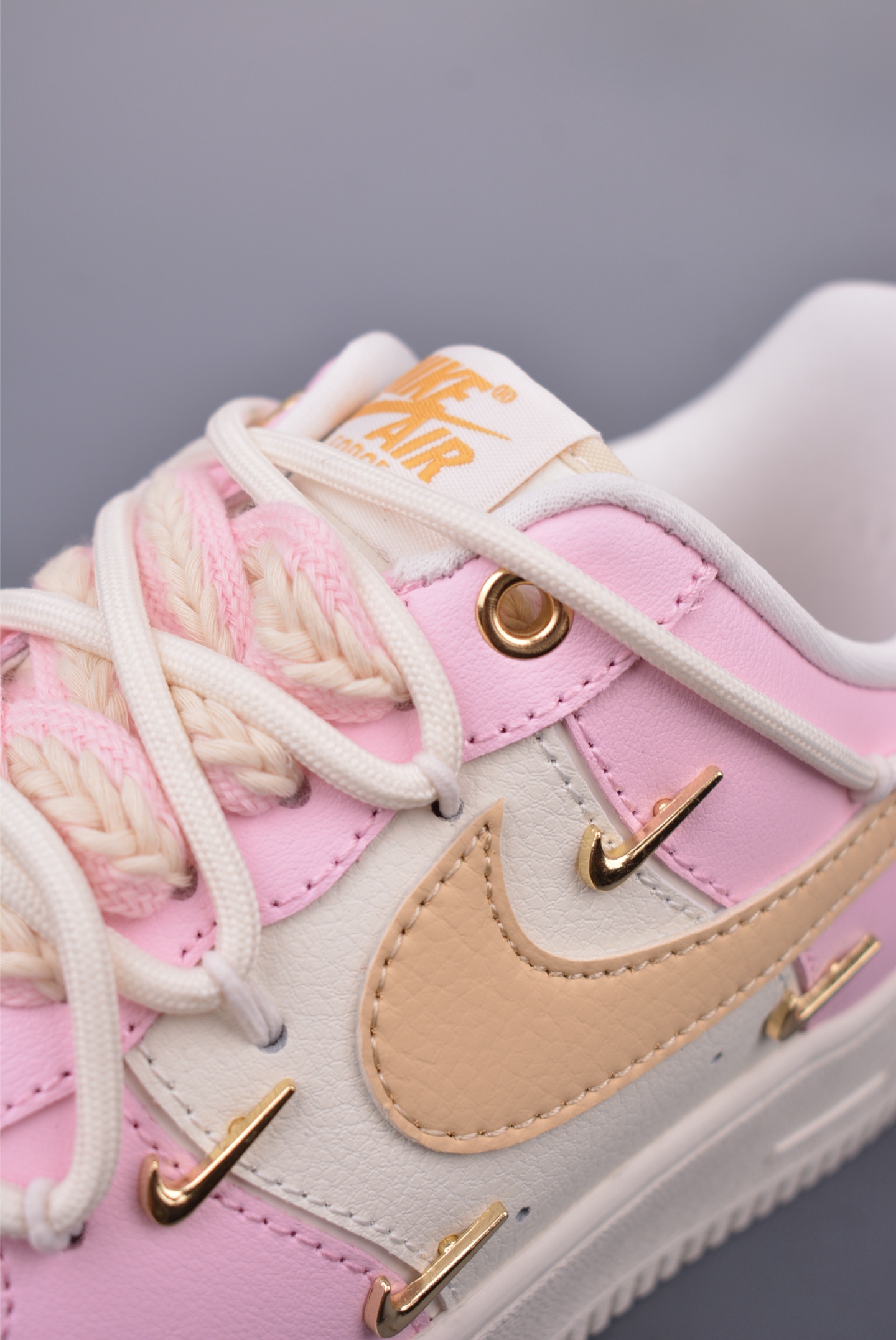 260 Nike Air Force 1 Low 粉糖蜜语 ZB2574-600