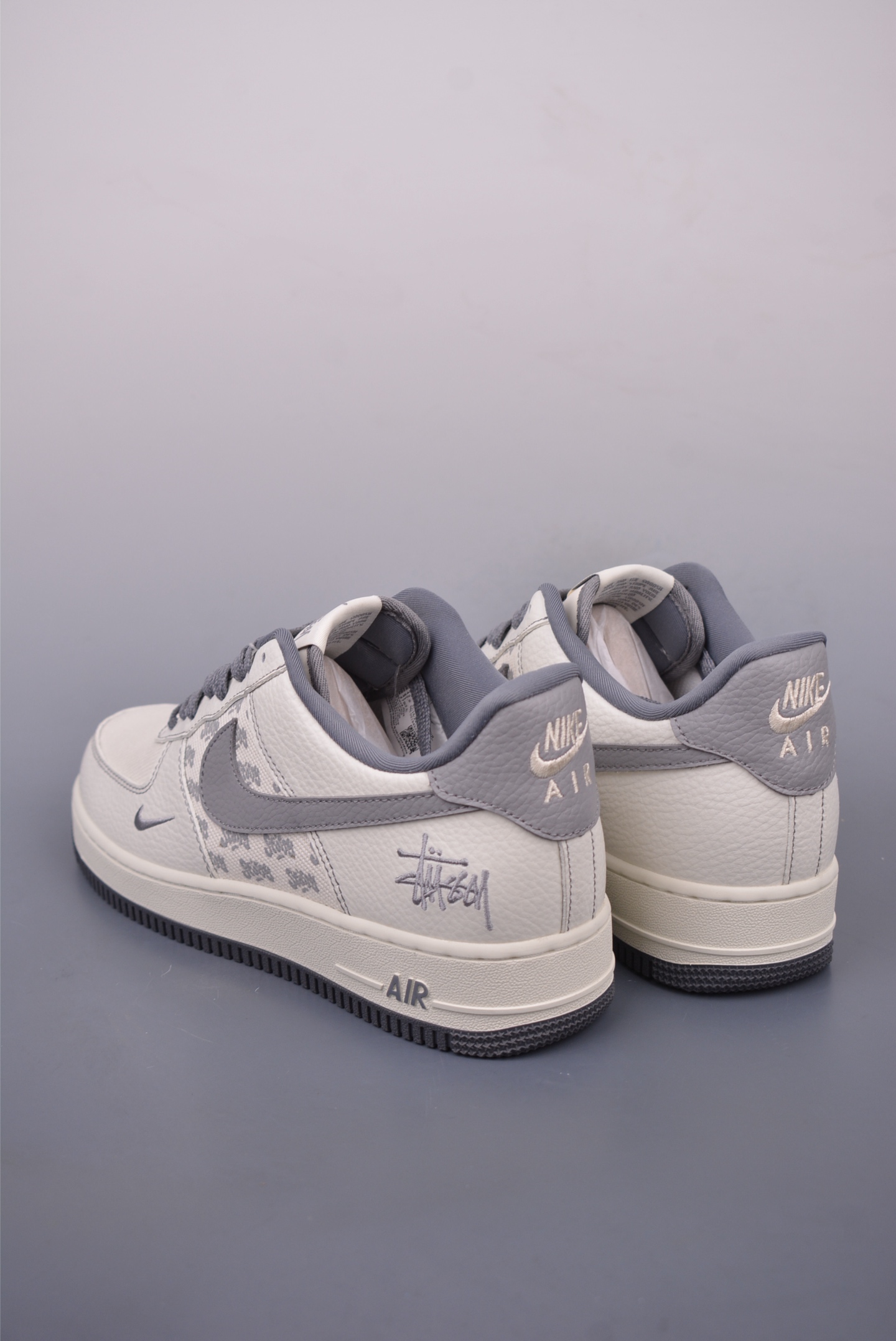260 Nike Air Force 1 Low 斯图西联名 BZ6808-101