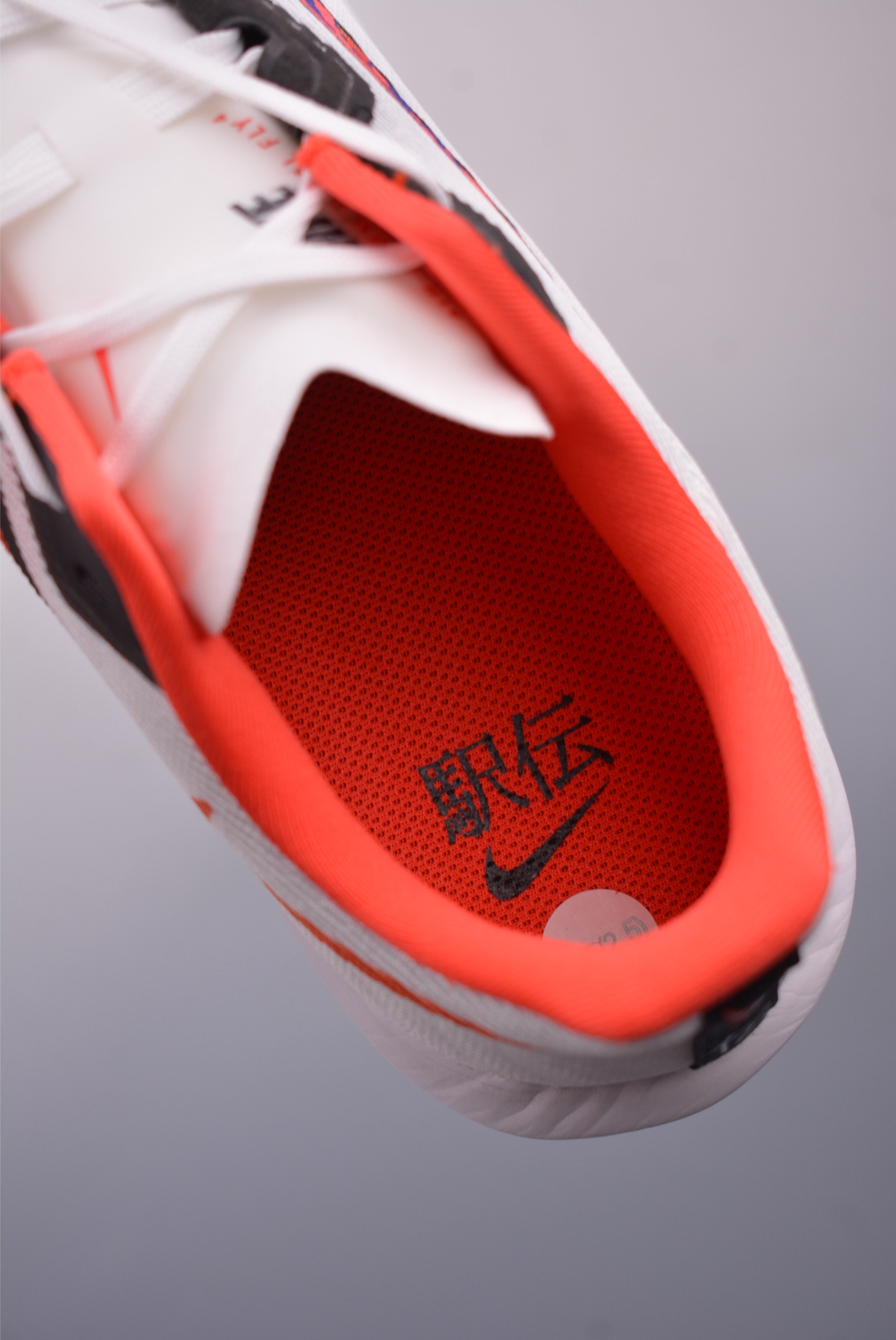 180 NIKE Zoom Rival Fly 4 耐克超弹轻盈跑步鞋 HQ3512-100
