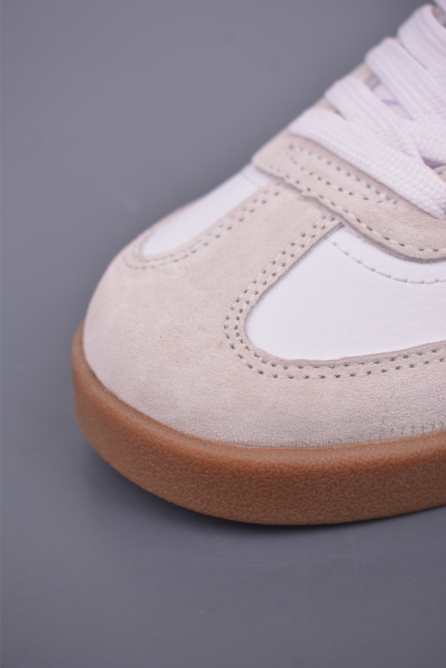 PUMA Club Li Era Lightweight Anti-Slip Low-Top Sneakers - Perfect Details 6 i1746749243057 9386 0 5